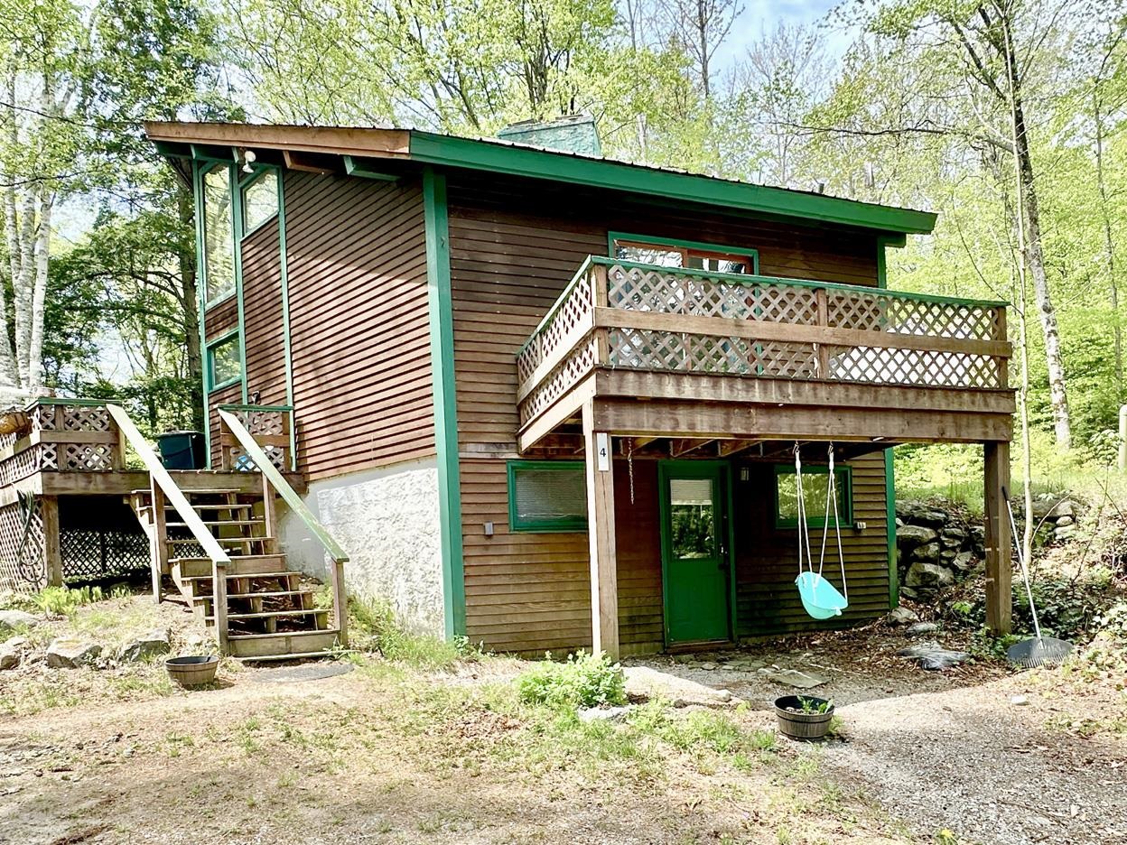 4 Sam Hall Dr, Plymouth, NH 03264