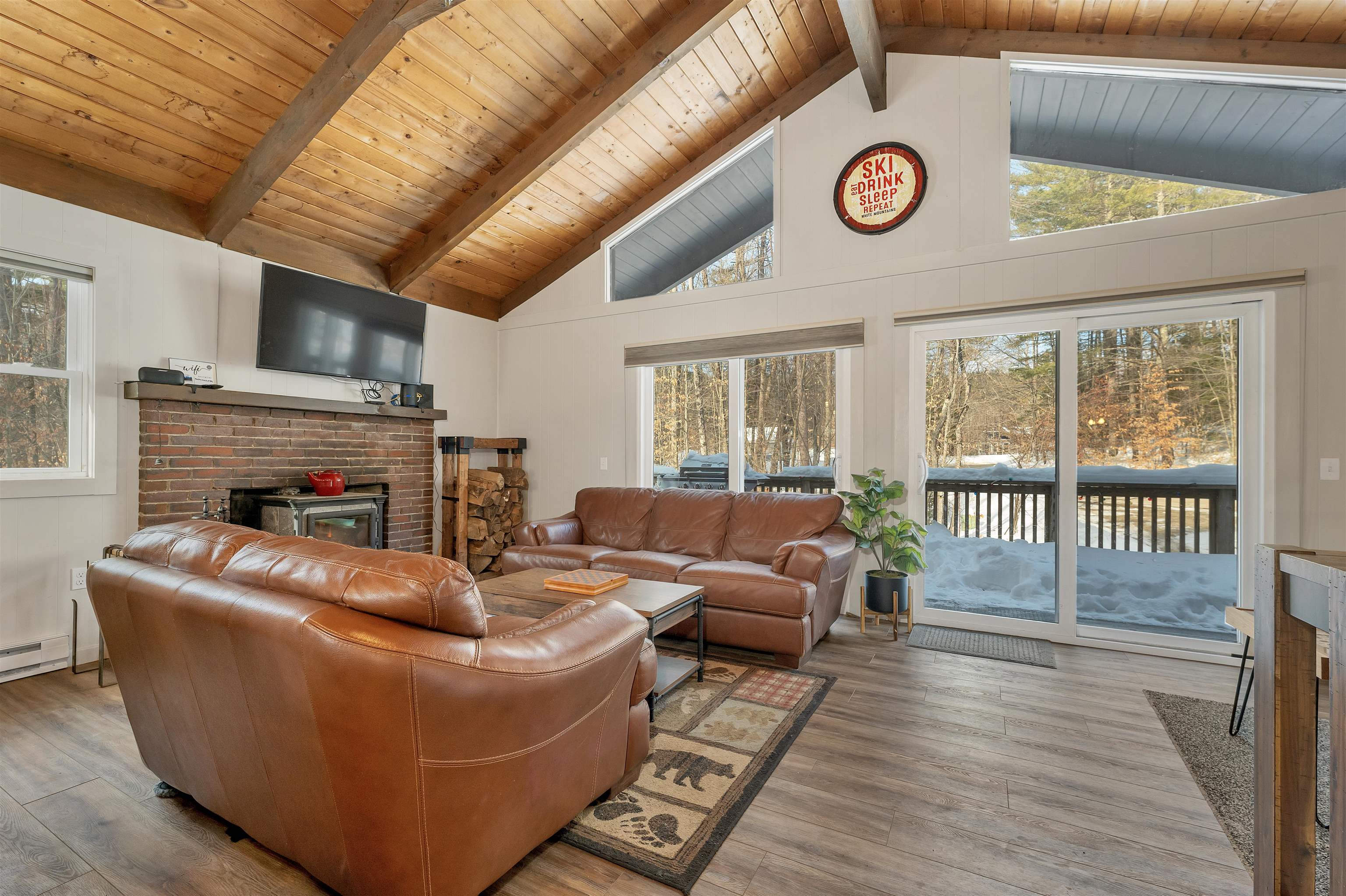 41 Tabor Cir, Albany, NH 03838