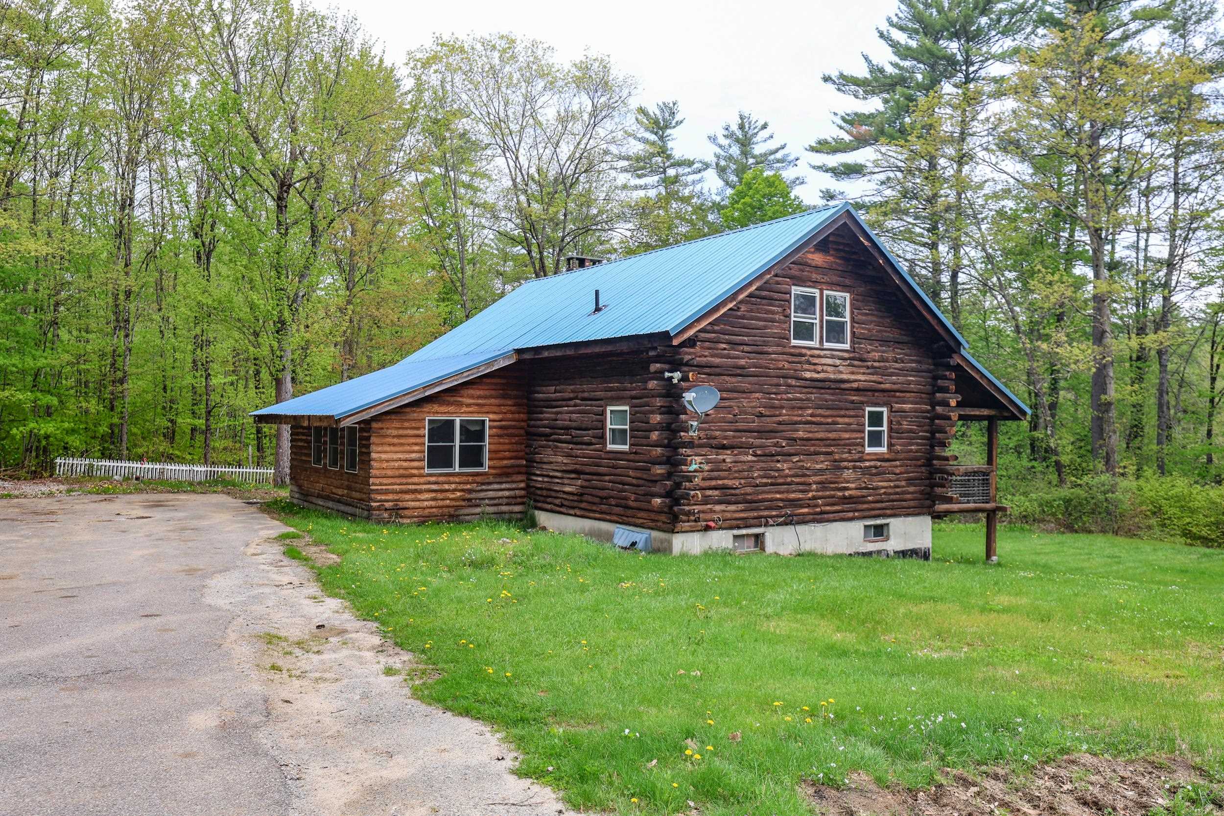 471 Salisbury Rd, Franklin, NH 03235