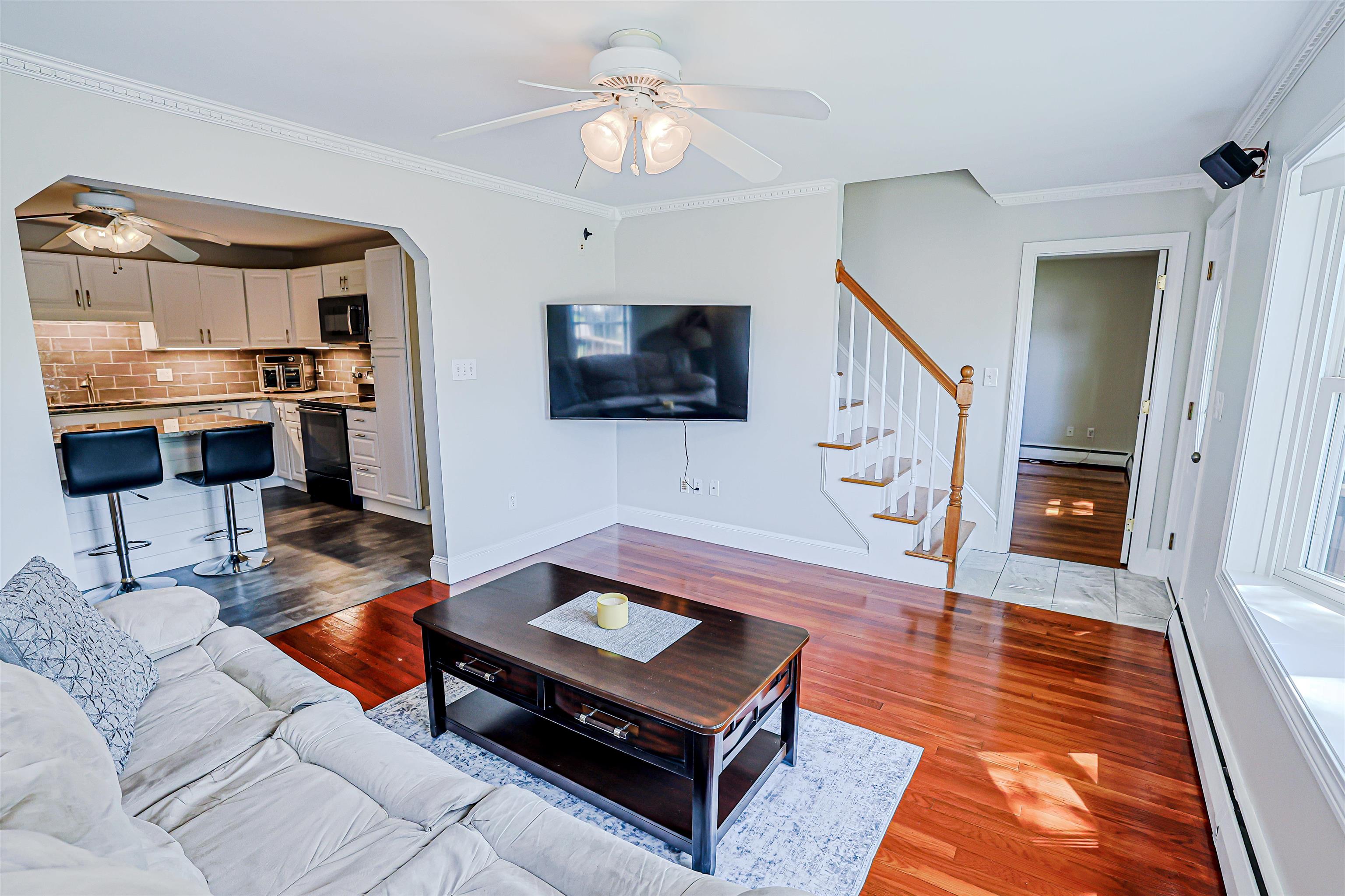 99 Knowlton St, Manchester, NH 03103