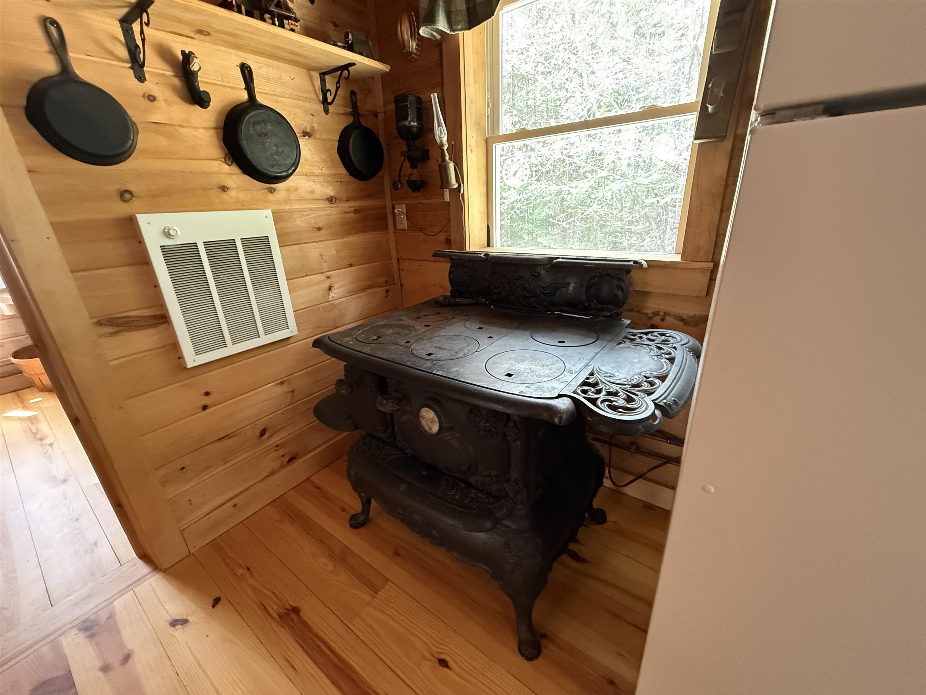 Antique Cookstove 25261488