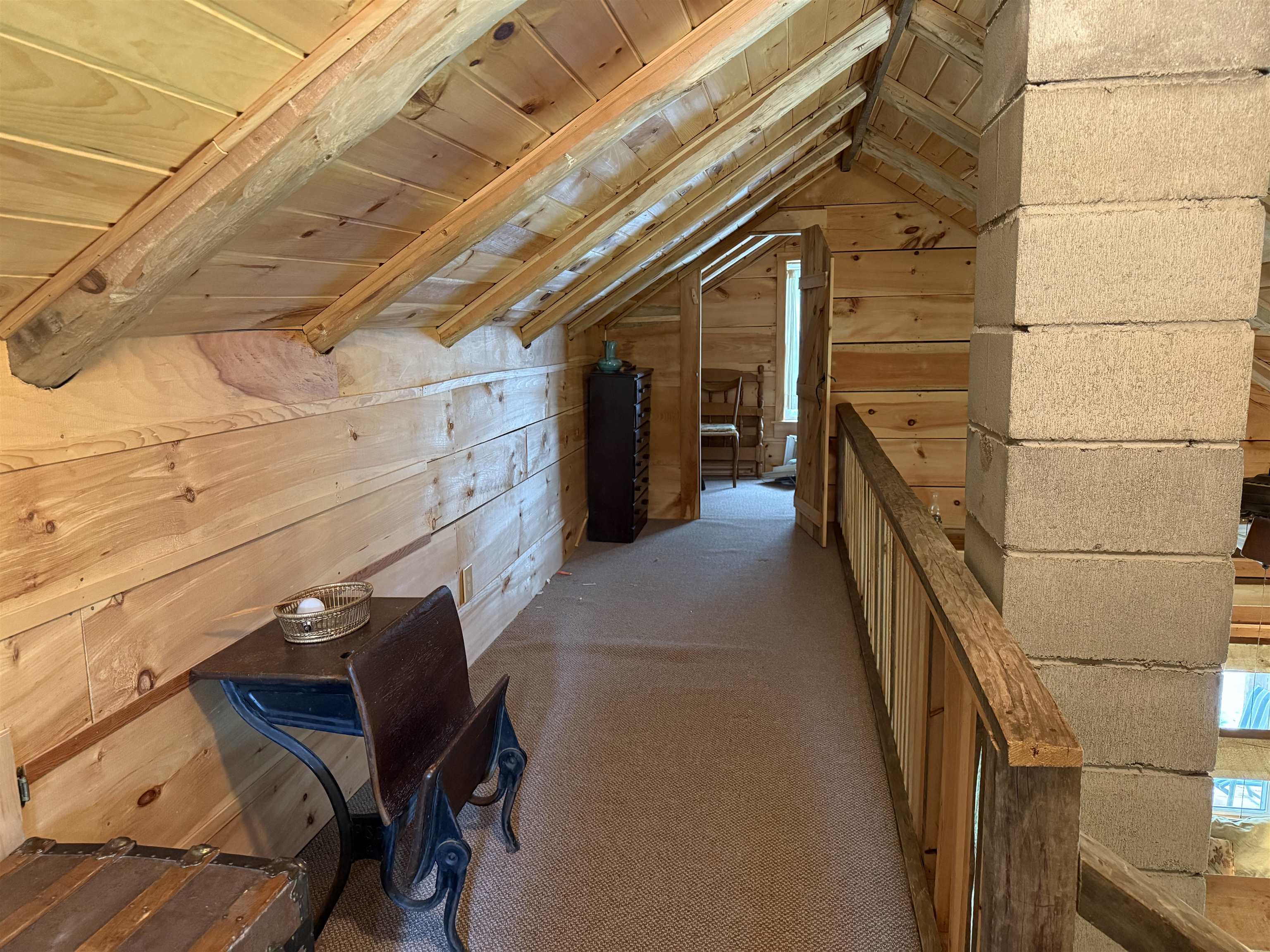 Loft 25261528