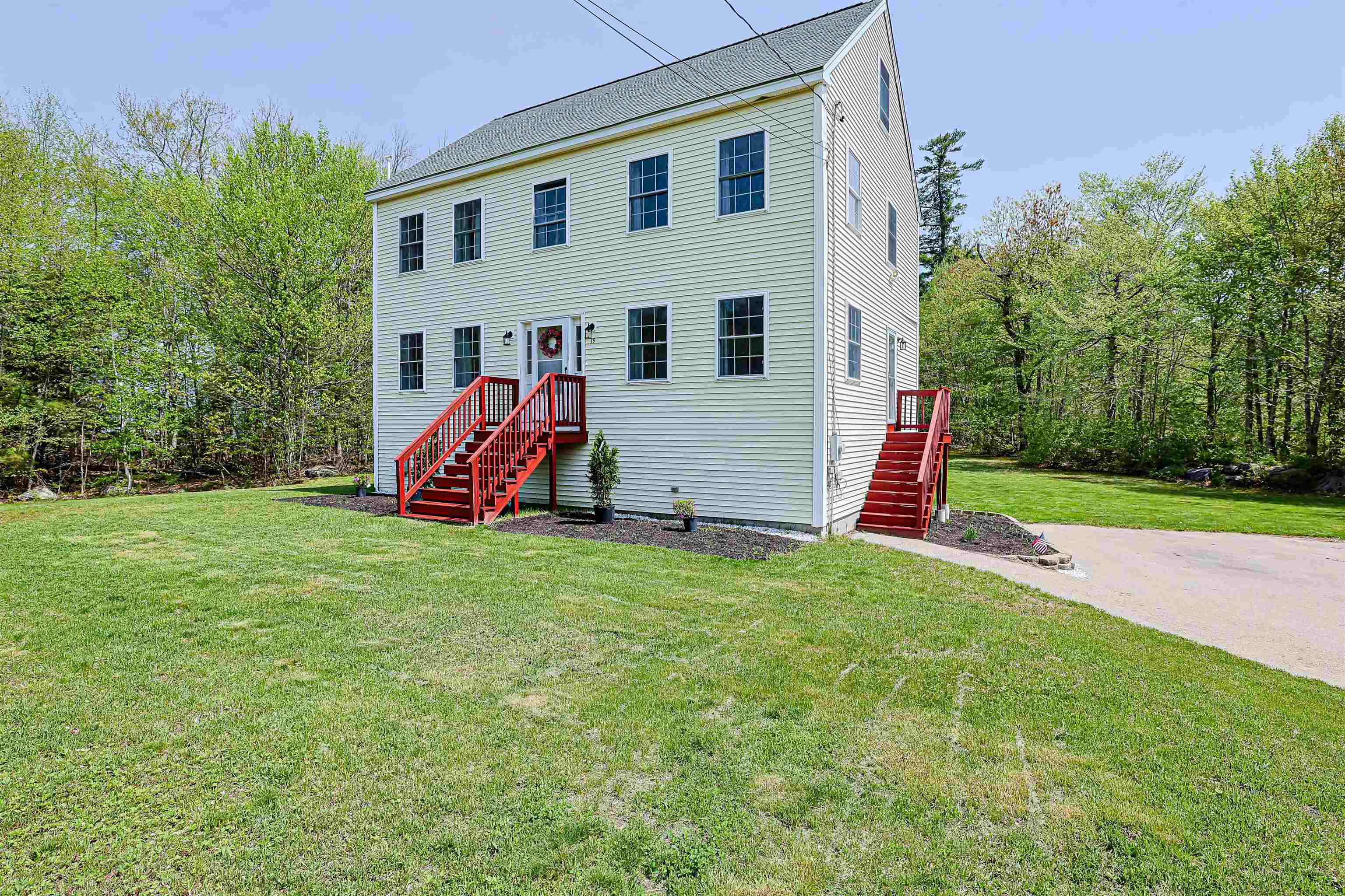 19 Cherub Dr, Farmington, NH 03835