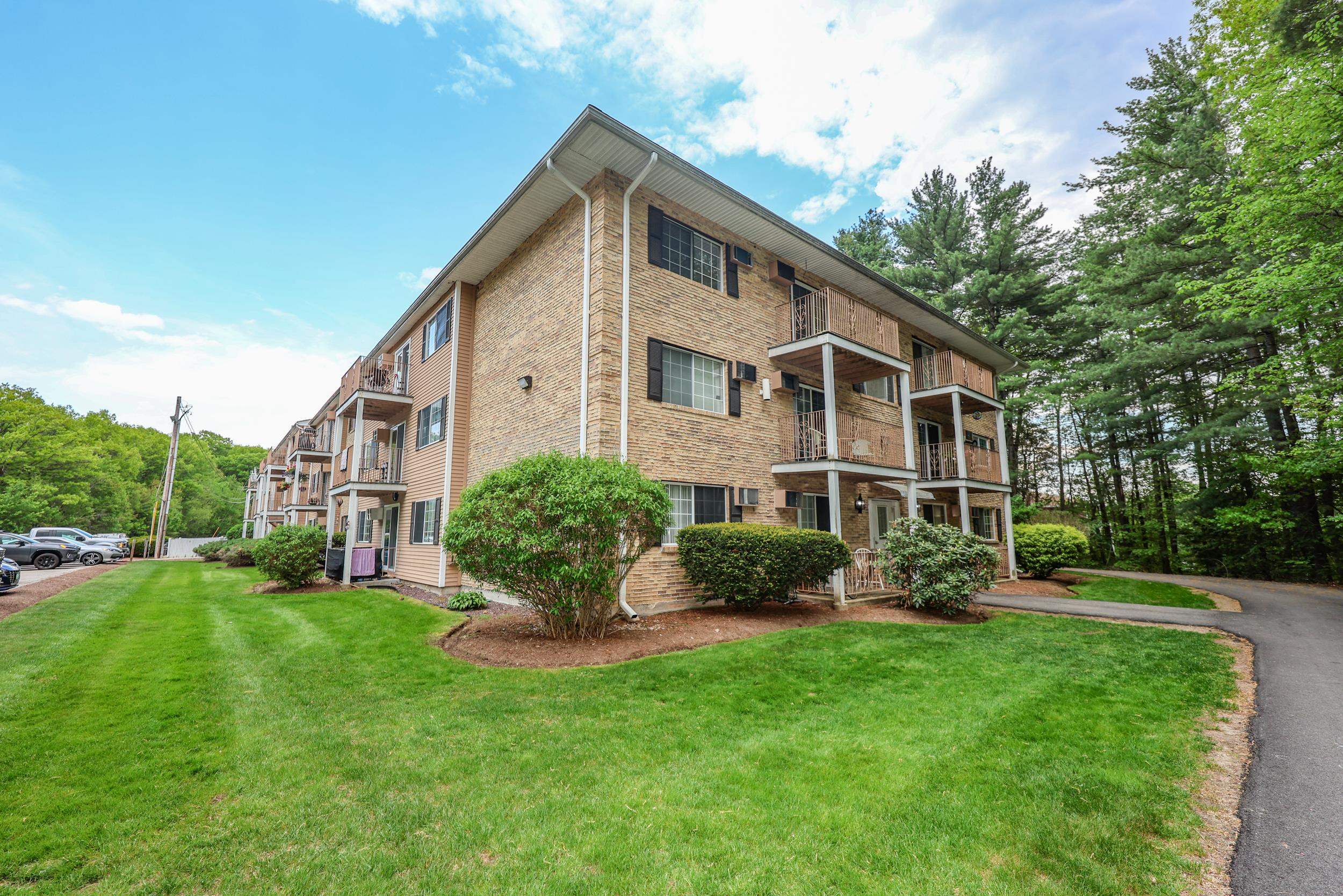 379 Huse Rd, Manchester, NH 03103