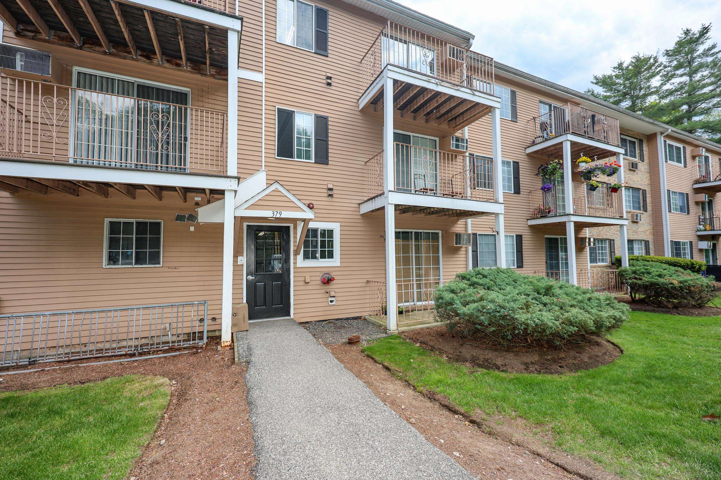 379 Huse Rd, Manchester, NH 03103