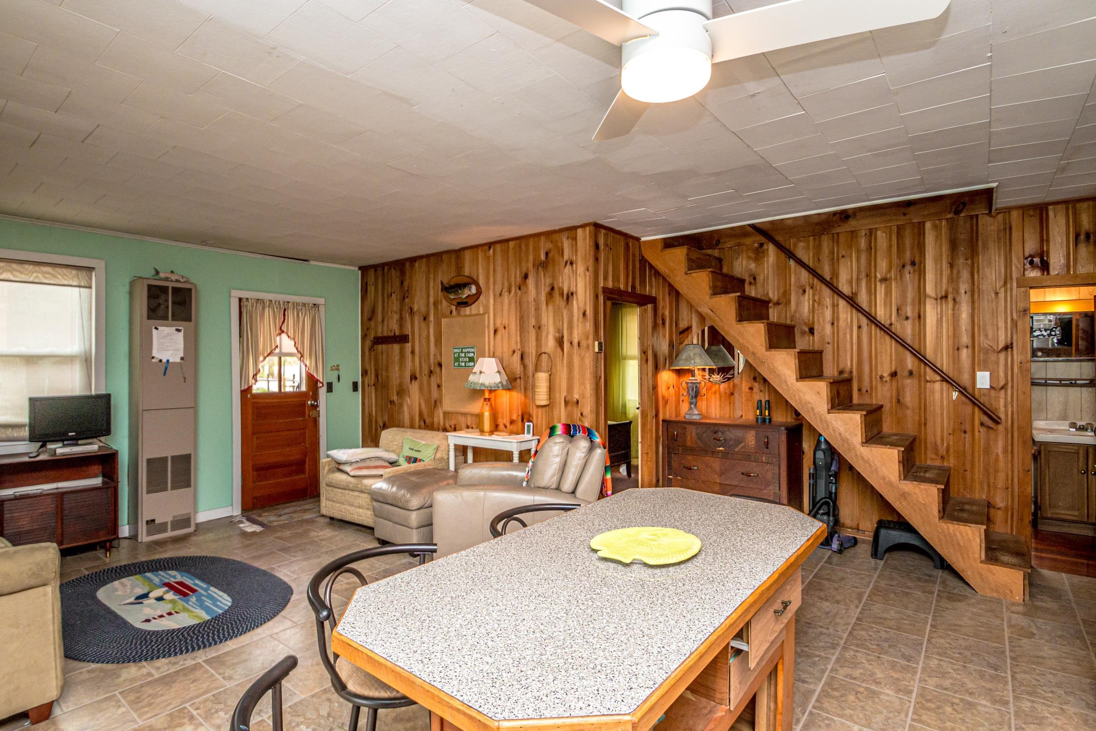 34 Old Sandy Pond Rd, Wakefield, NH 03830