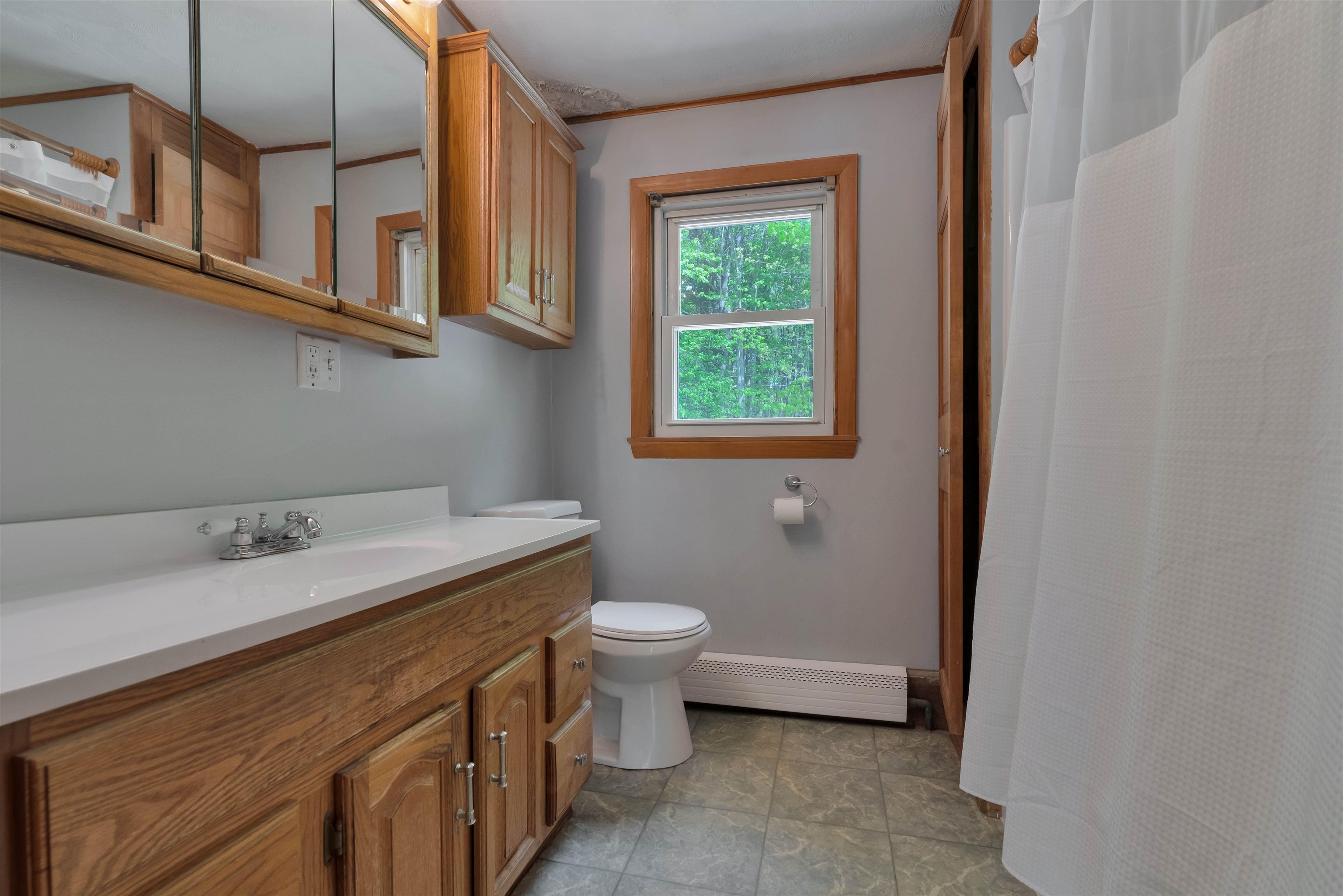 14 Phinney Ln, Exeter, NH 03833
