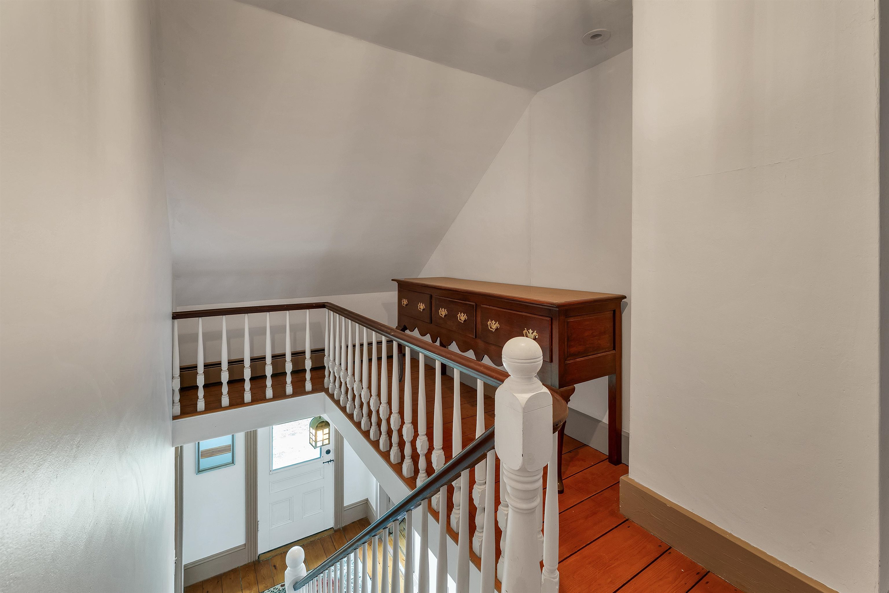52 Lyford Rd, Brookfield, NH 03872