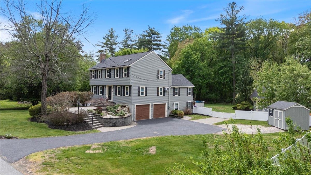 4 Applewood Ln, Salem, NH 03079