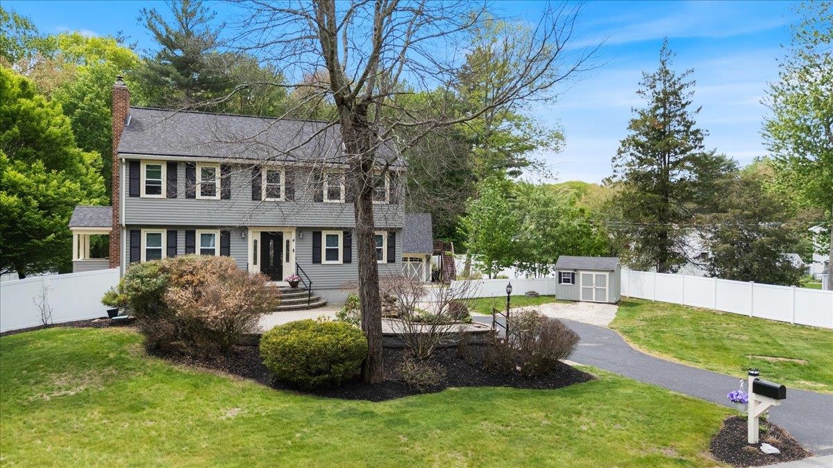 4 Applewood Ln, Salem, NH 03079