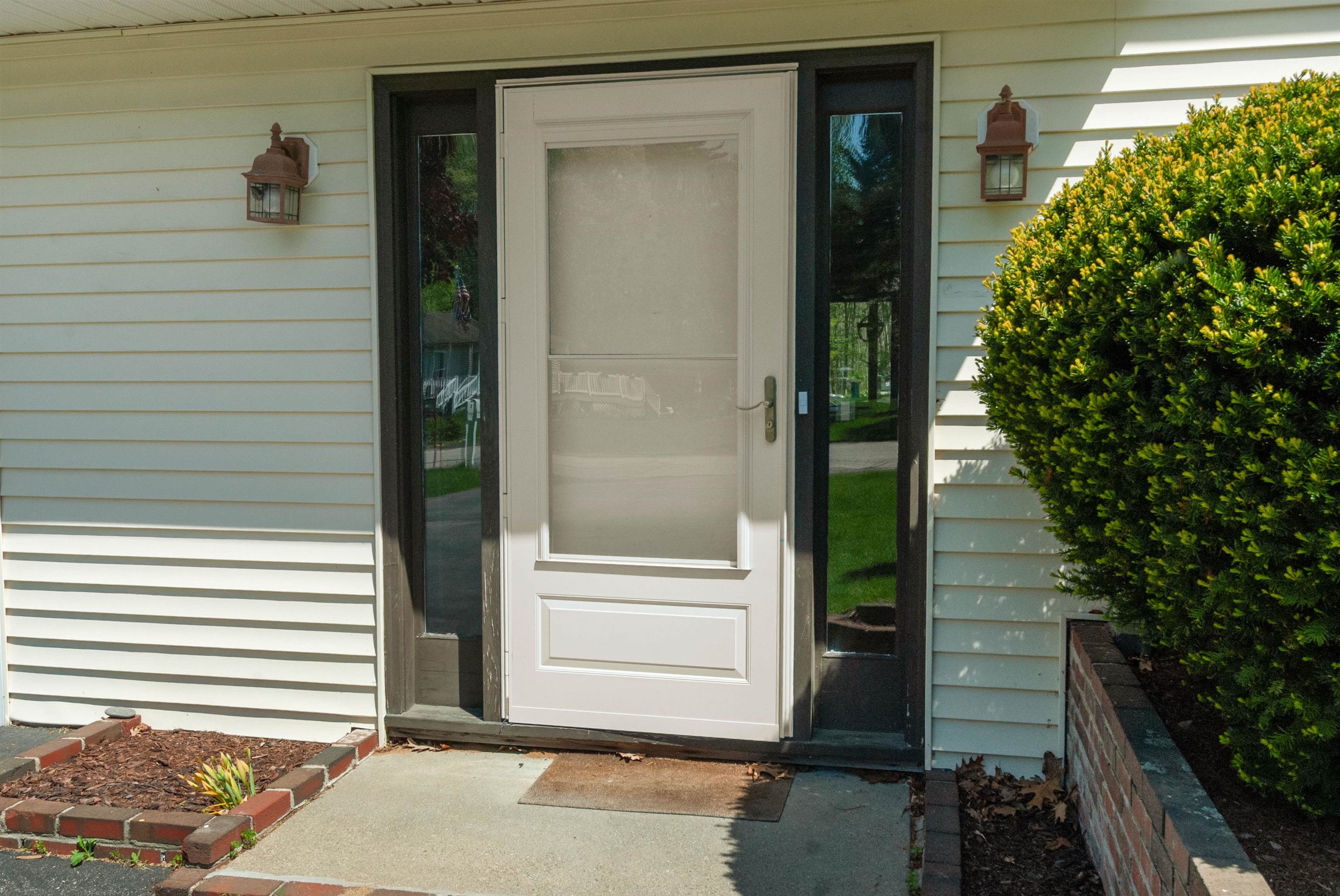 13 Bernier St, Somersworth, NH 03878