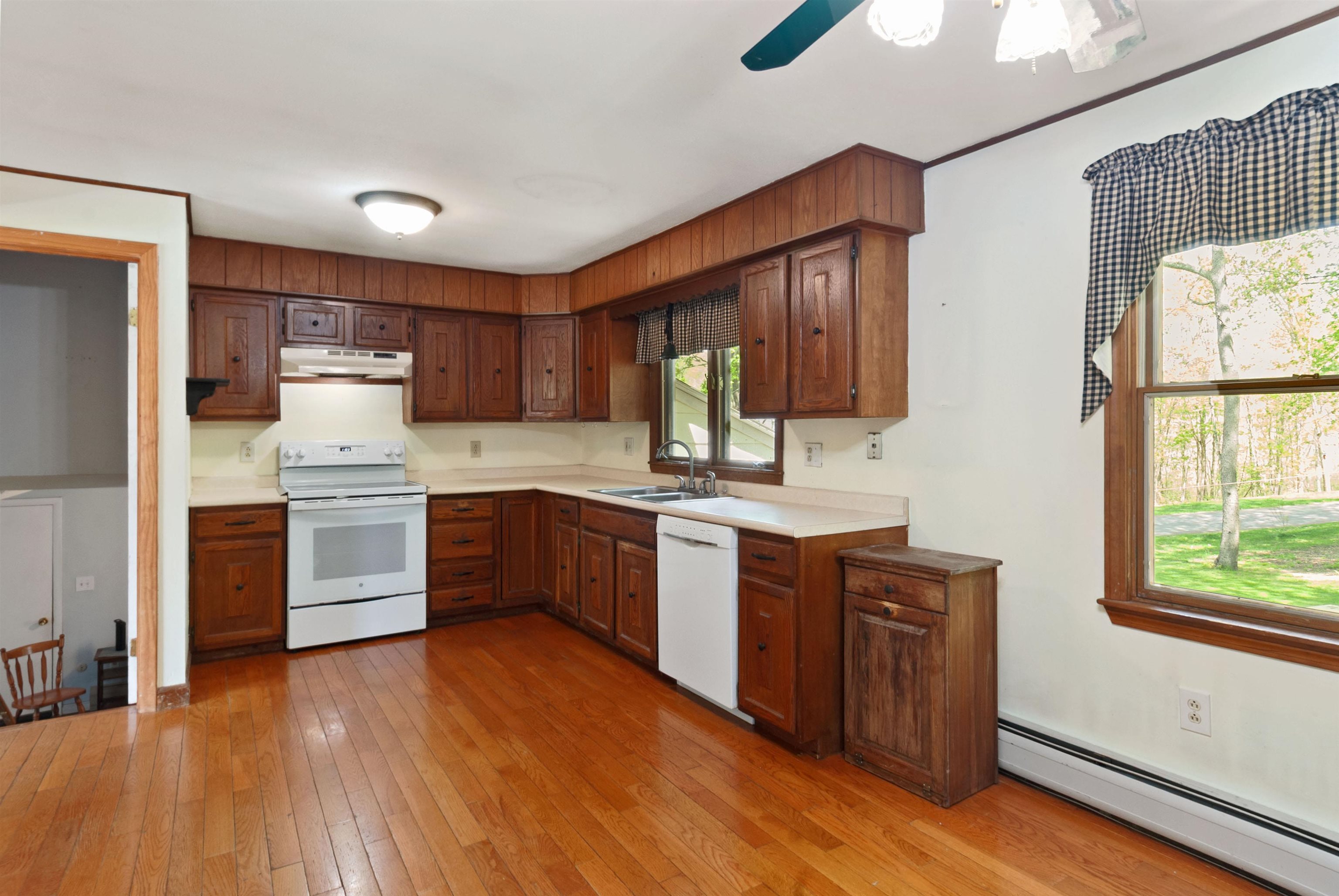 13 Bernier St, Somersworth, NH 03878