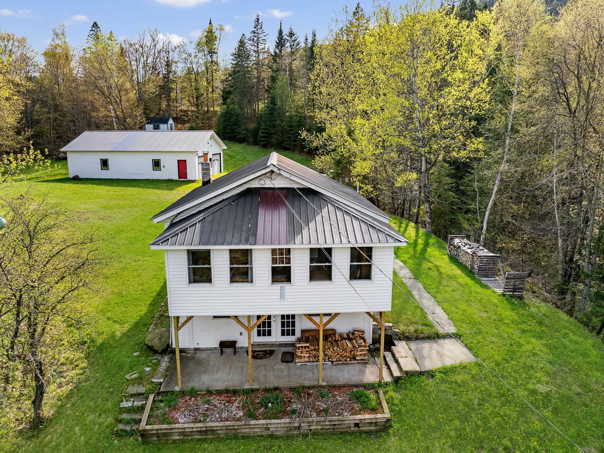 127 Hollow Rd, Stewartstown, NH 03576