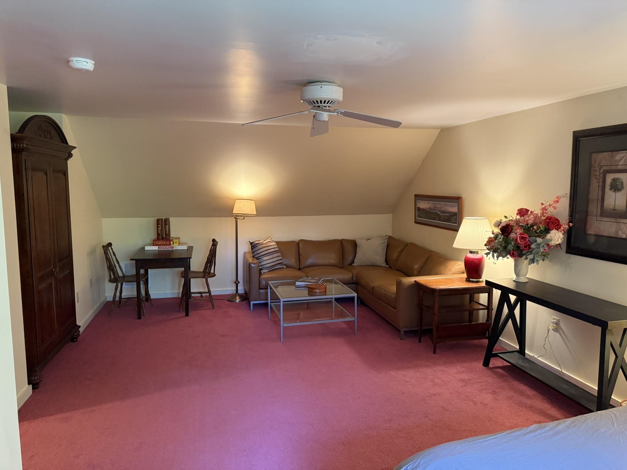 6 Percy Dr, Wolfeboro, NH 03894-4831