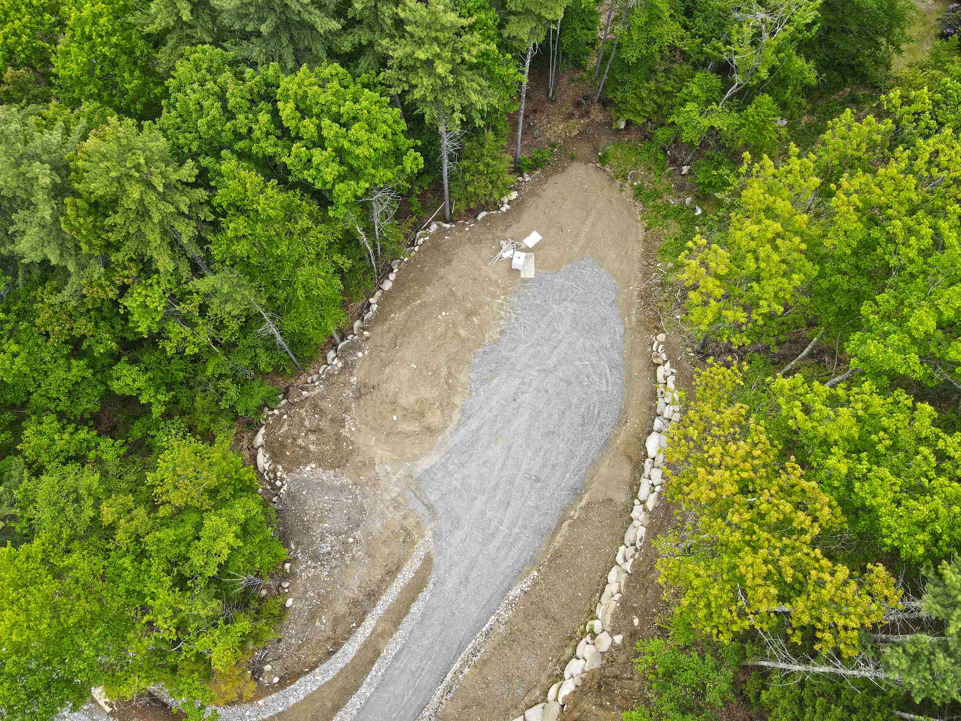 21-2 Leach Hill Rd, Goffstown, NH 03045