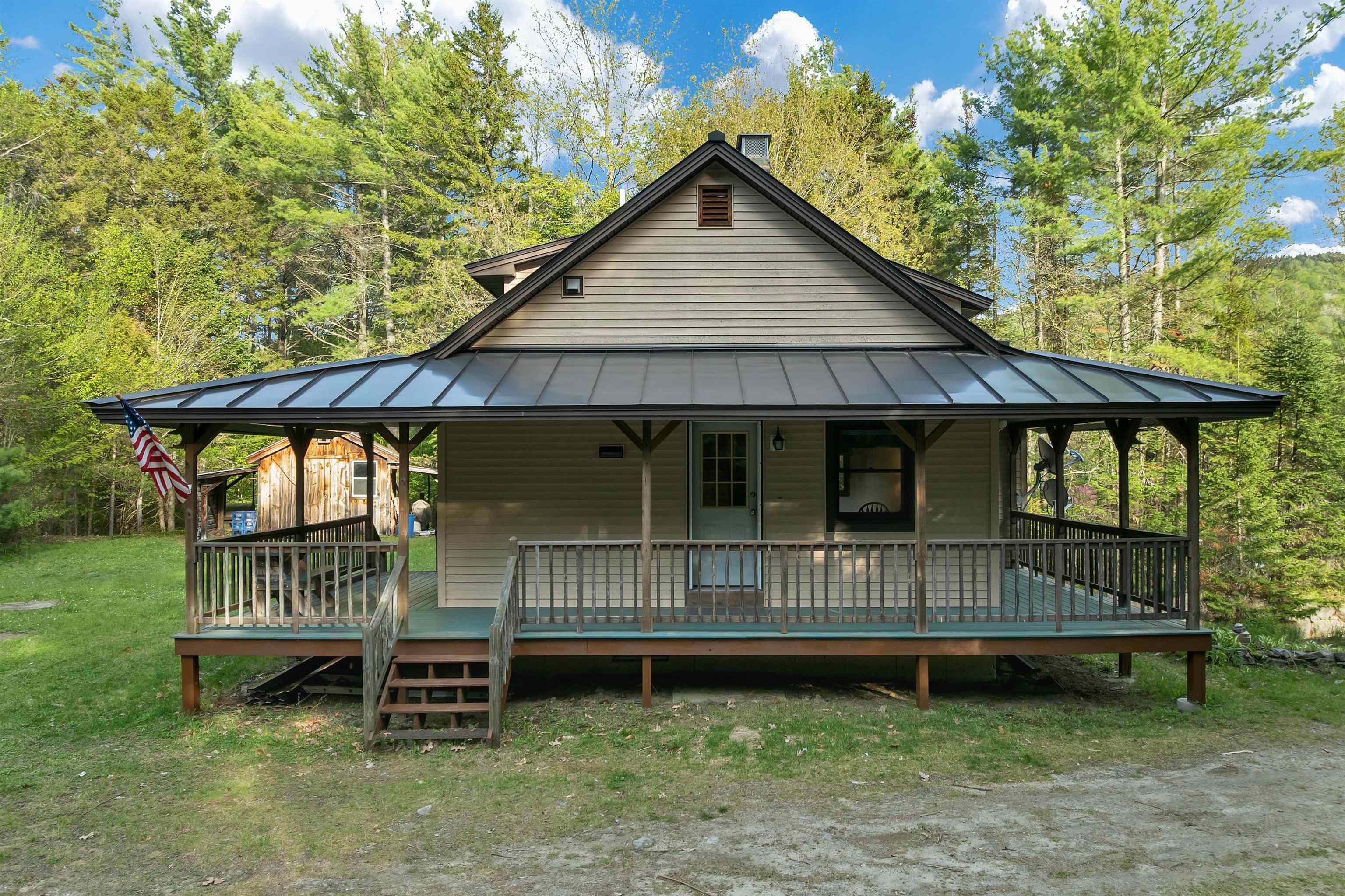 322 Slab City Rd, Grafton, NH 03240