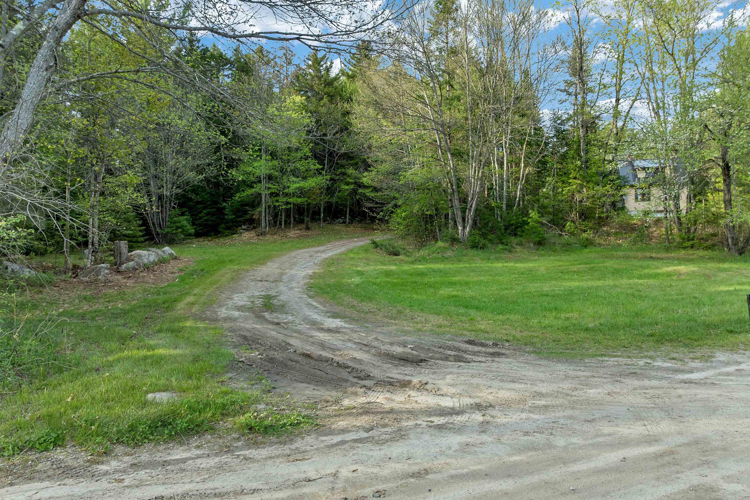 322 Slab City Rd, Grafton, NH 03240
