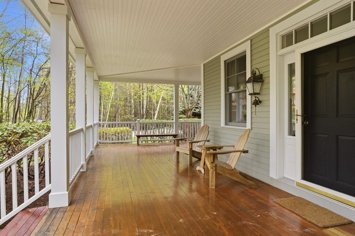 27 Orchard Ln, Alton, NH 03809
