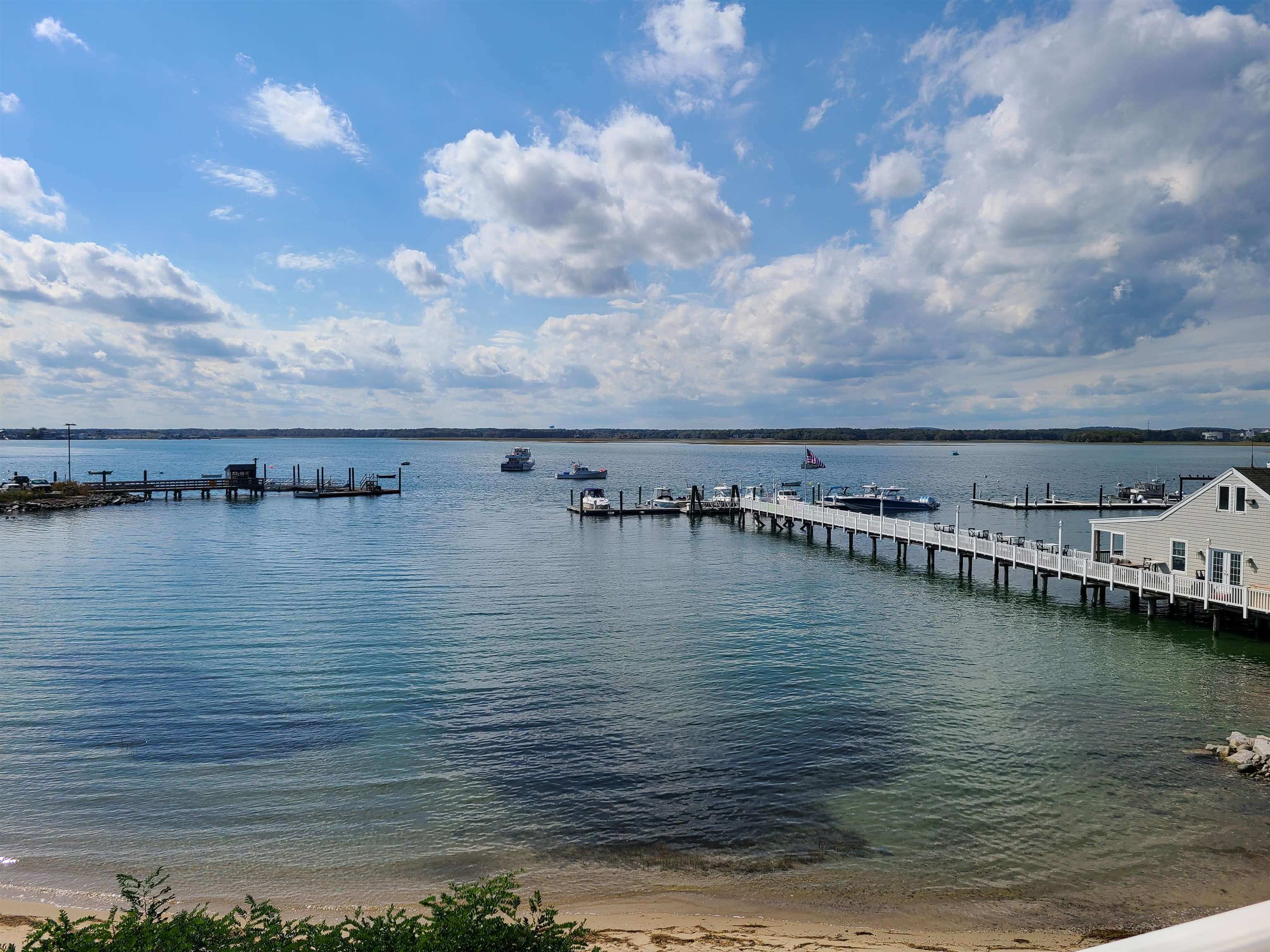 24 Harbor Rd, Hampton, NH 03842