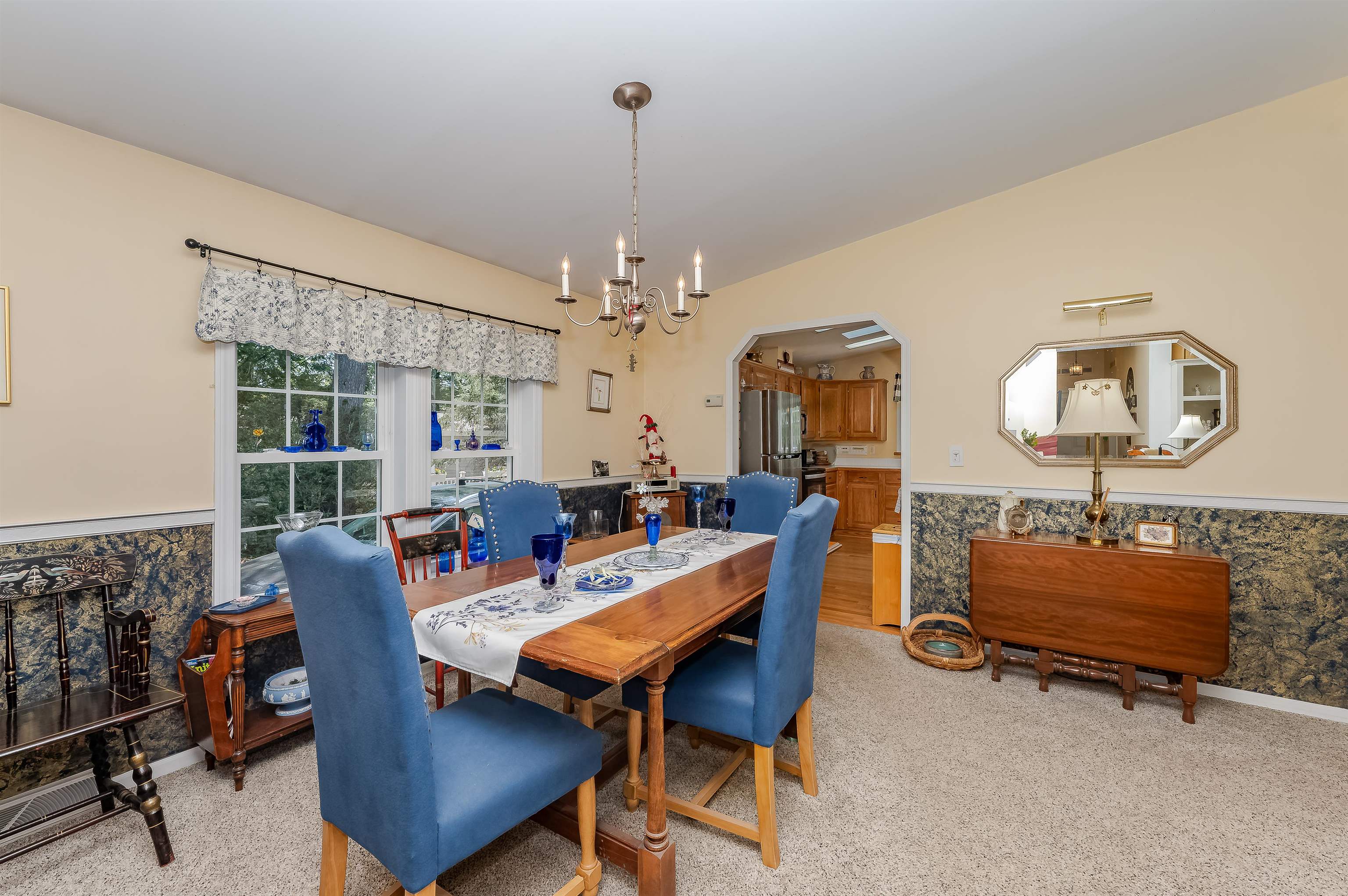 12 Diamondback Dr, Rochester, NH 03868