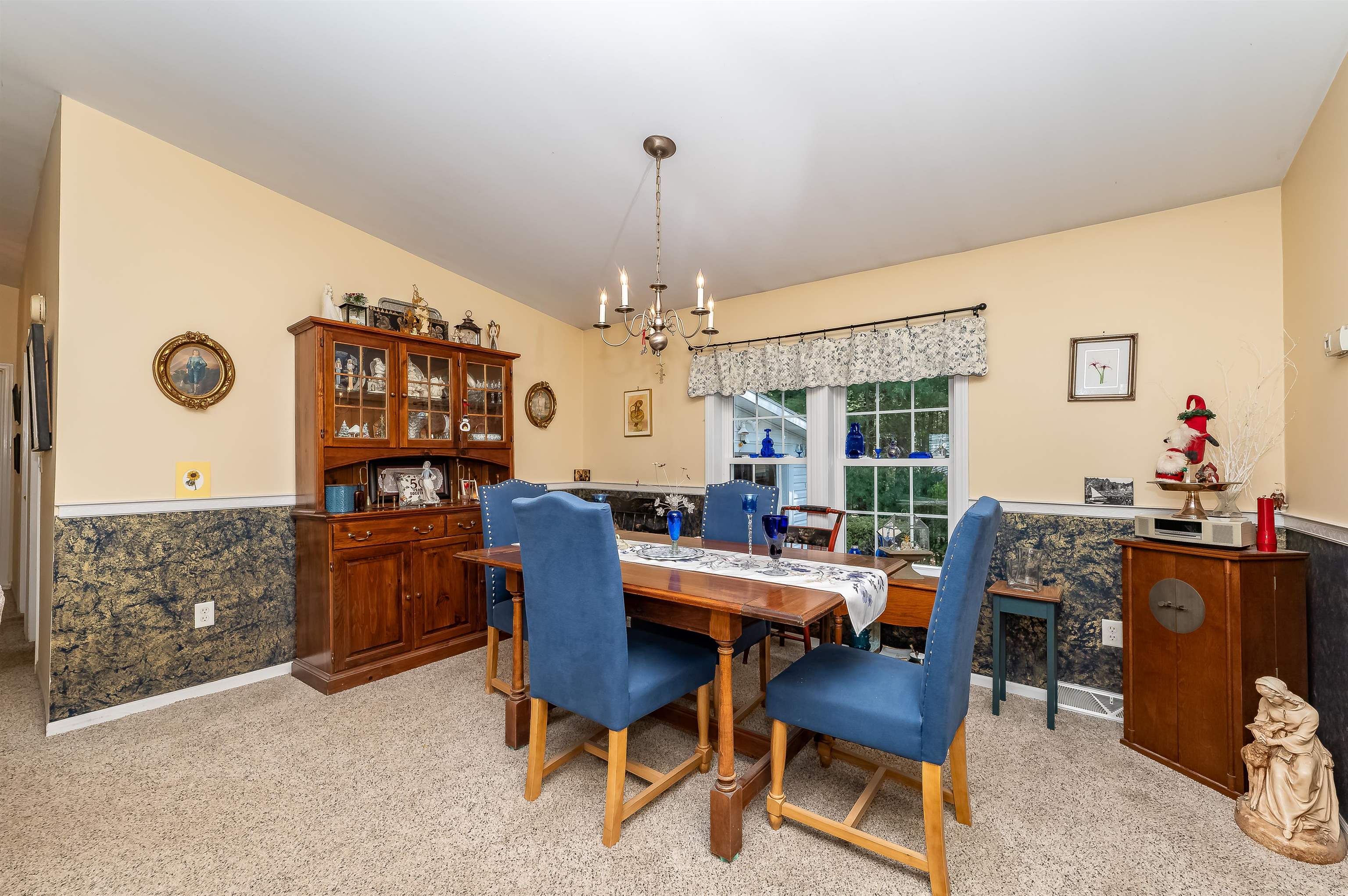 12 Diamondback Dr, Rochester, NH 03868