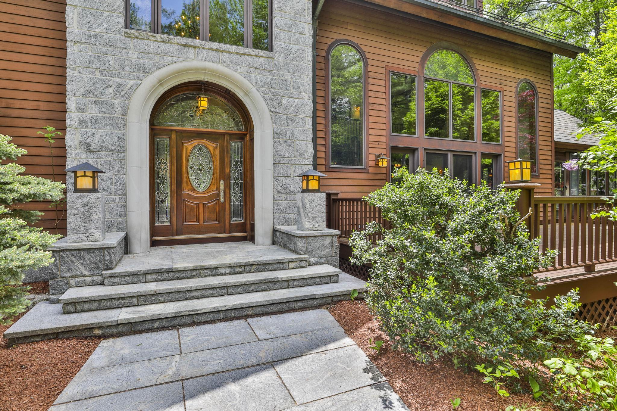 92 Potter Rd, Wilton, NH 03086