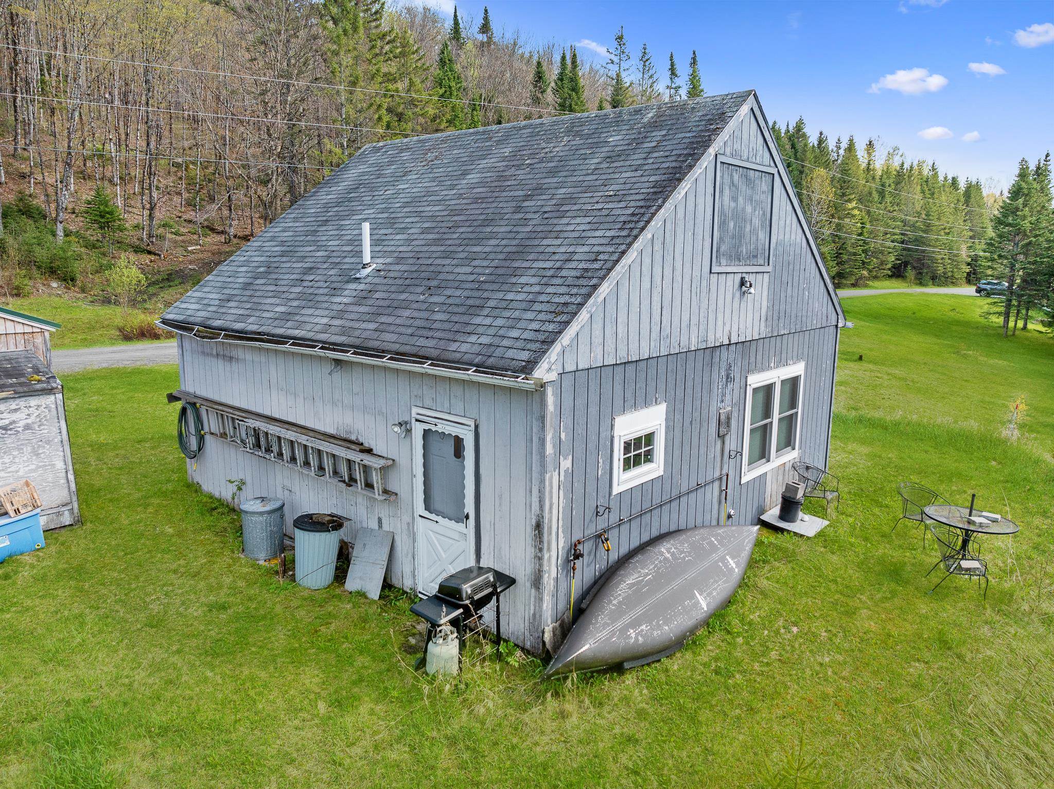 131 Daniel Beard Rd, Pittsburg, NH 03592