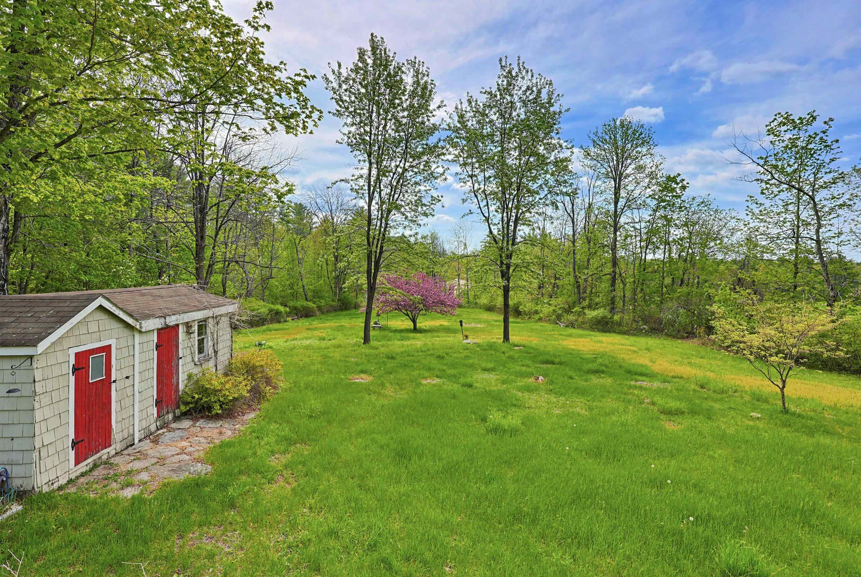 2354 Lovell Lake Rd, Wakefield, NH 03872