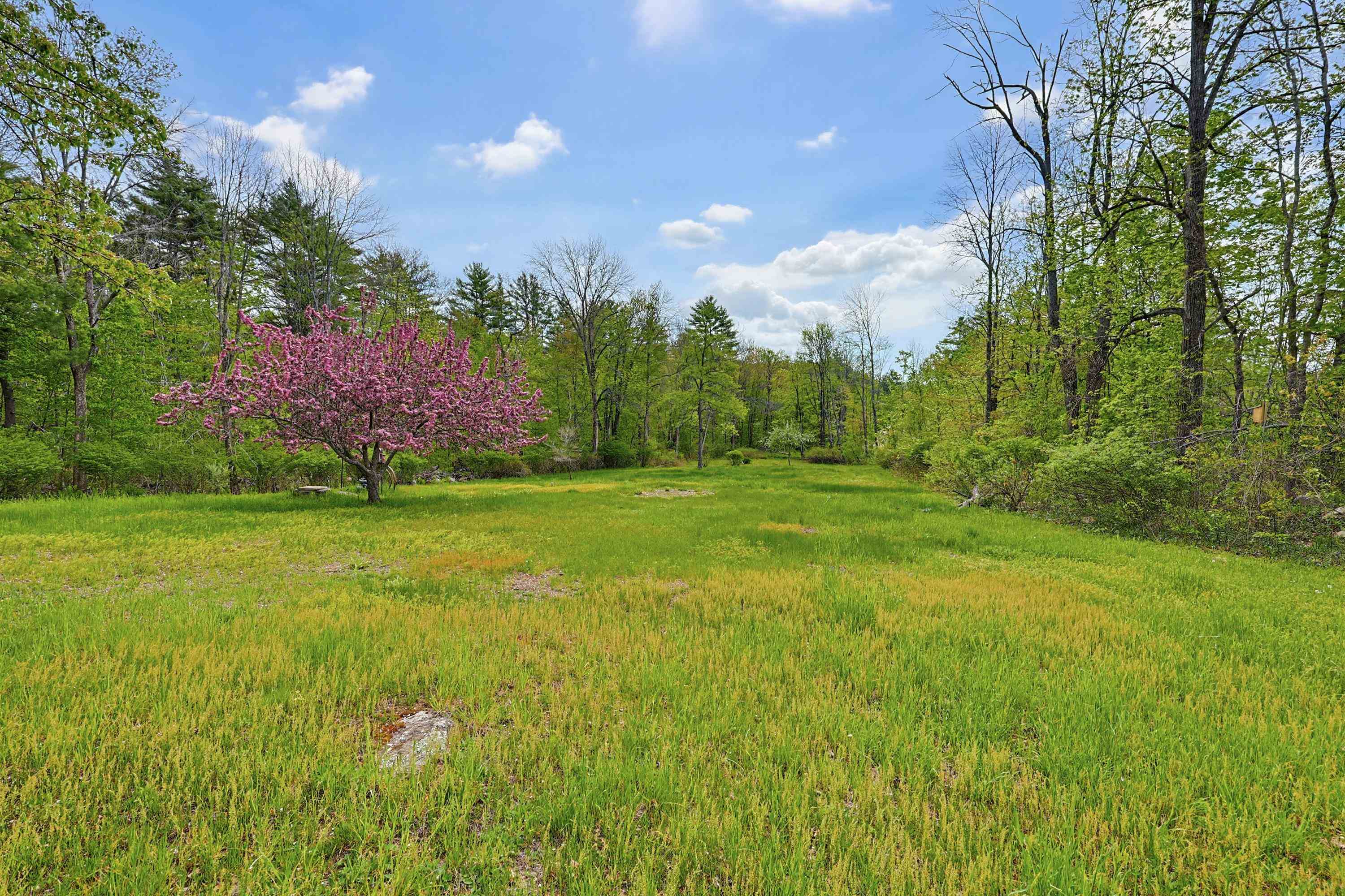 2354 Lovell Lake Rd, Wakefield, NH 03872