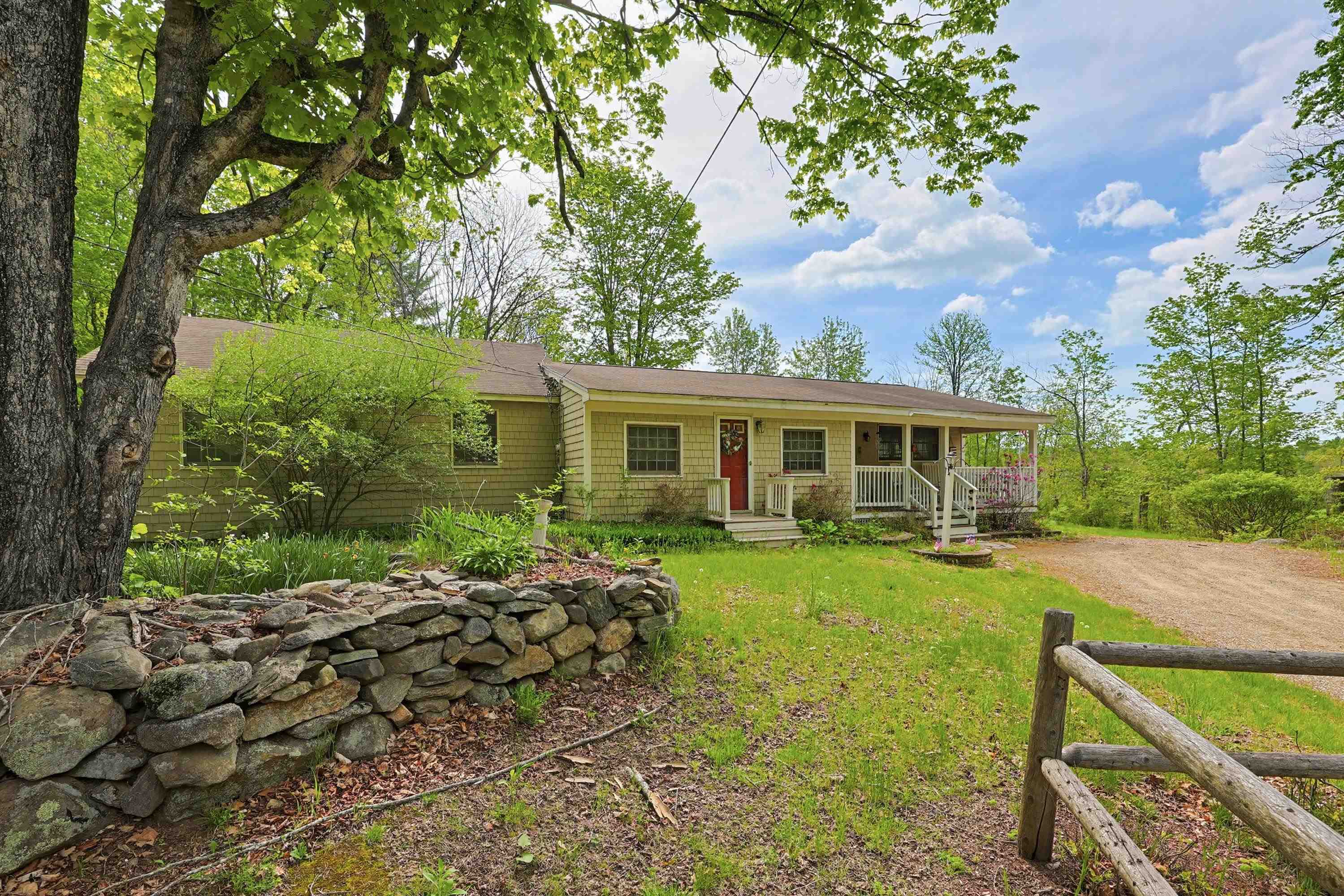 2354 Lovell Lake Rd, Wakefield, NH 03872
