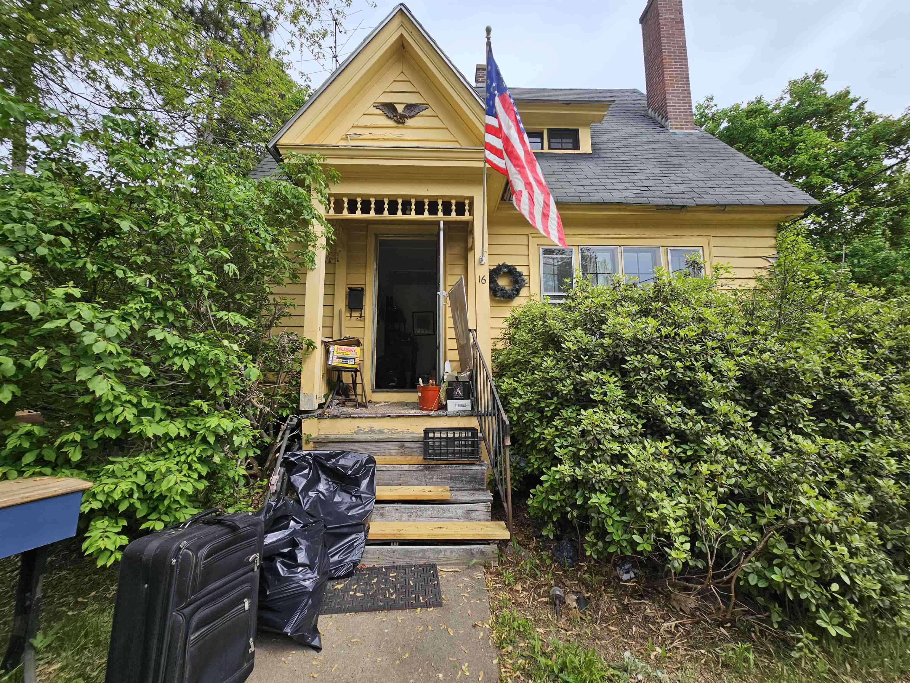 16 Palm St, Concord, NH 03301