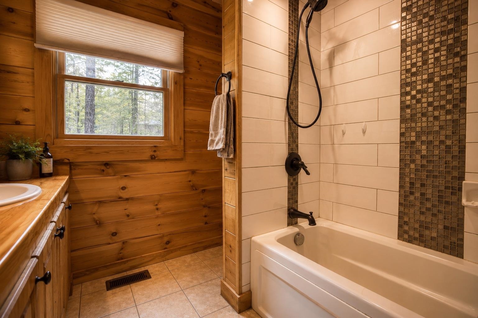 119 Independence Dr, Freedom, NH 03836