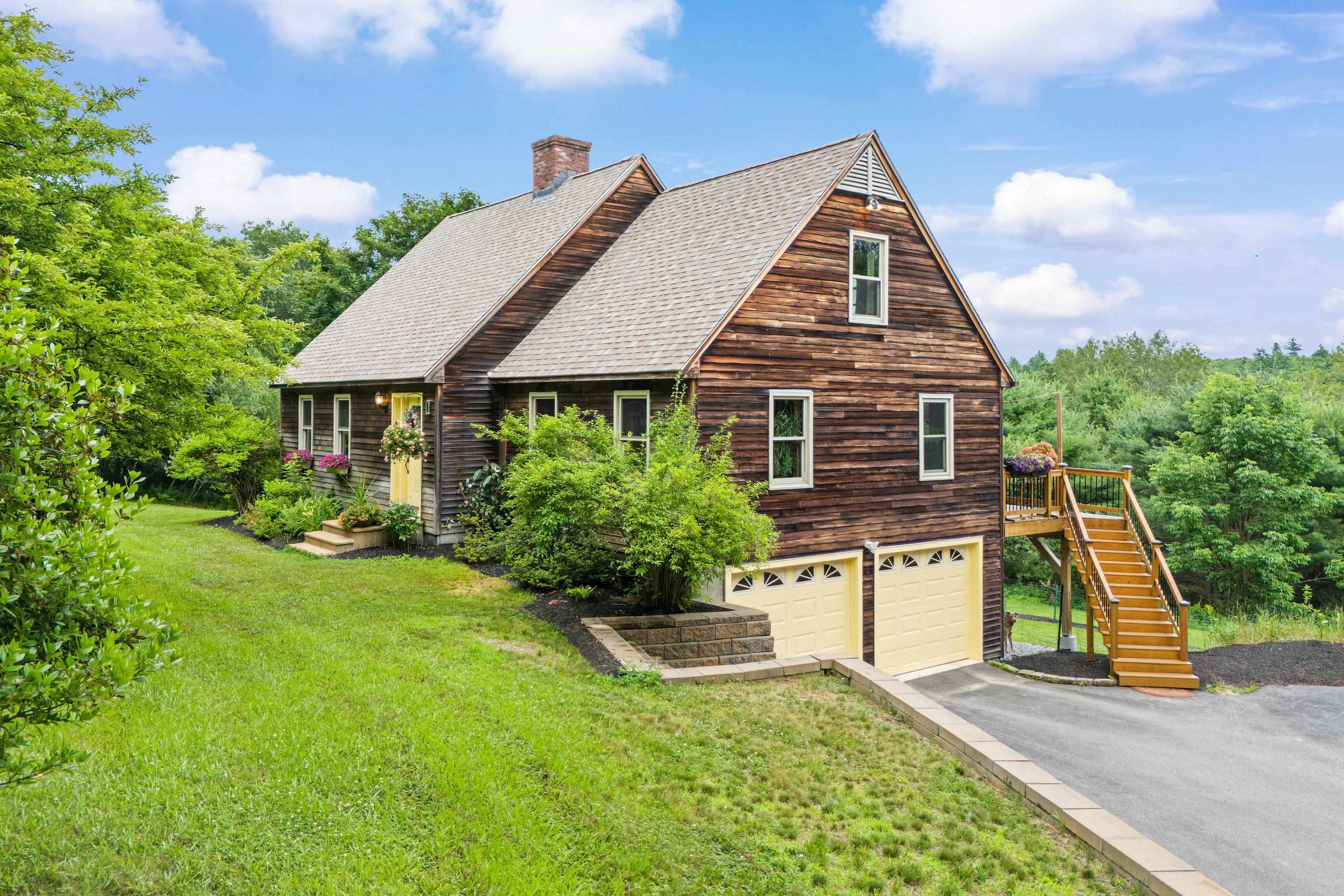7303 Oak Hill Rd, Loudon, NH 03307
