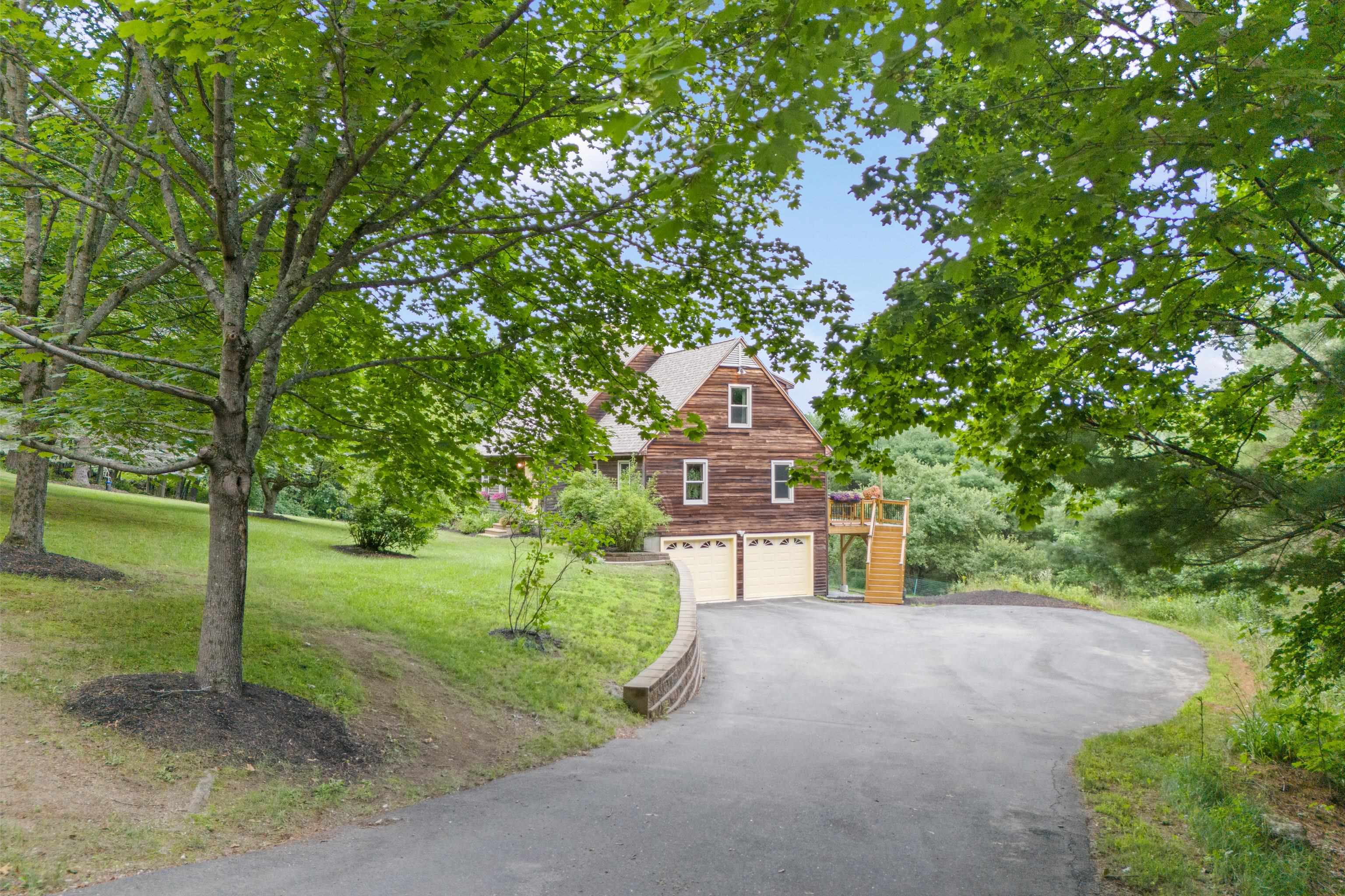 7303 Oak Hill Rd, Loudon, NH 03307