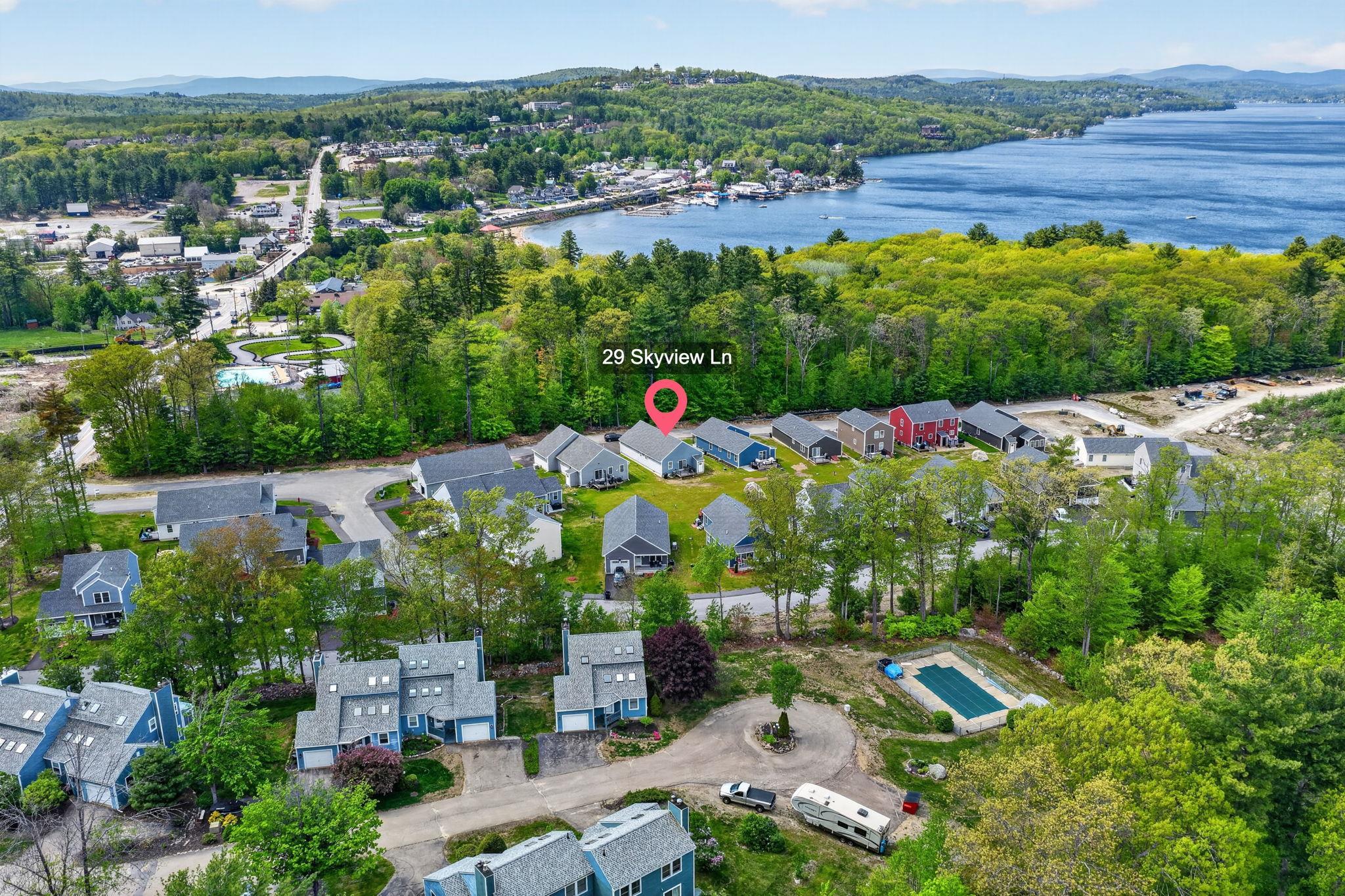 29 Skyview Ln, Laconia, NH 03246