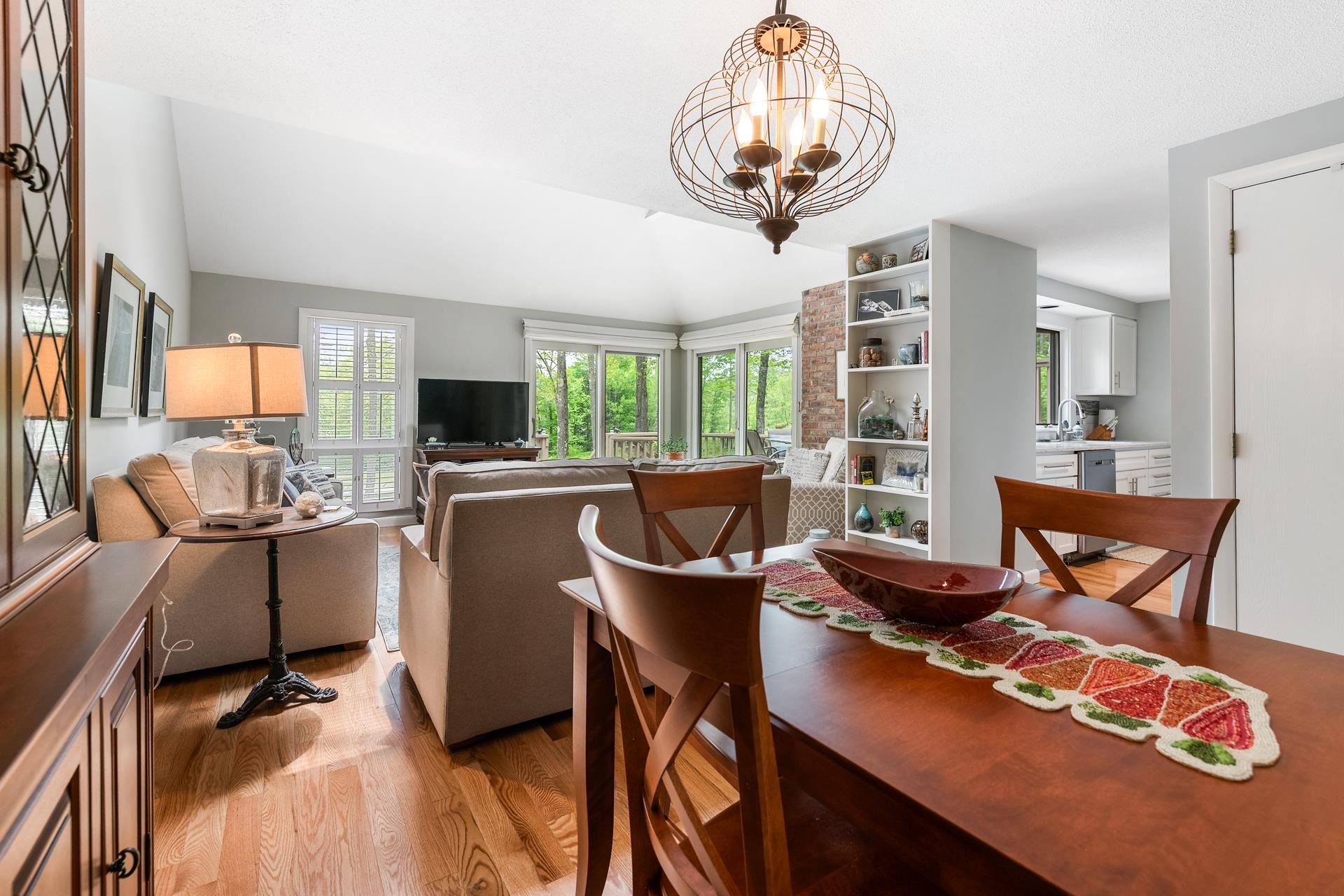 16 Niblick Ln, Grantham, NH 03753