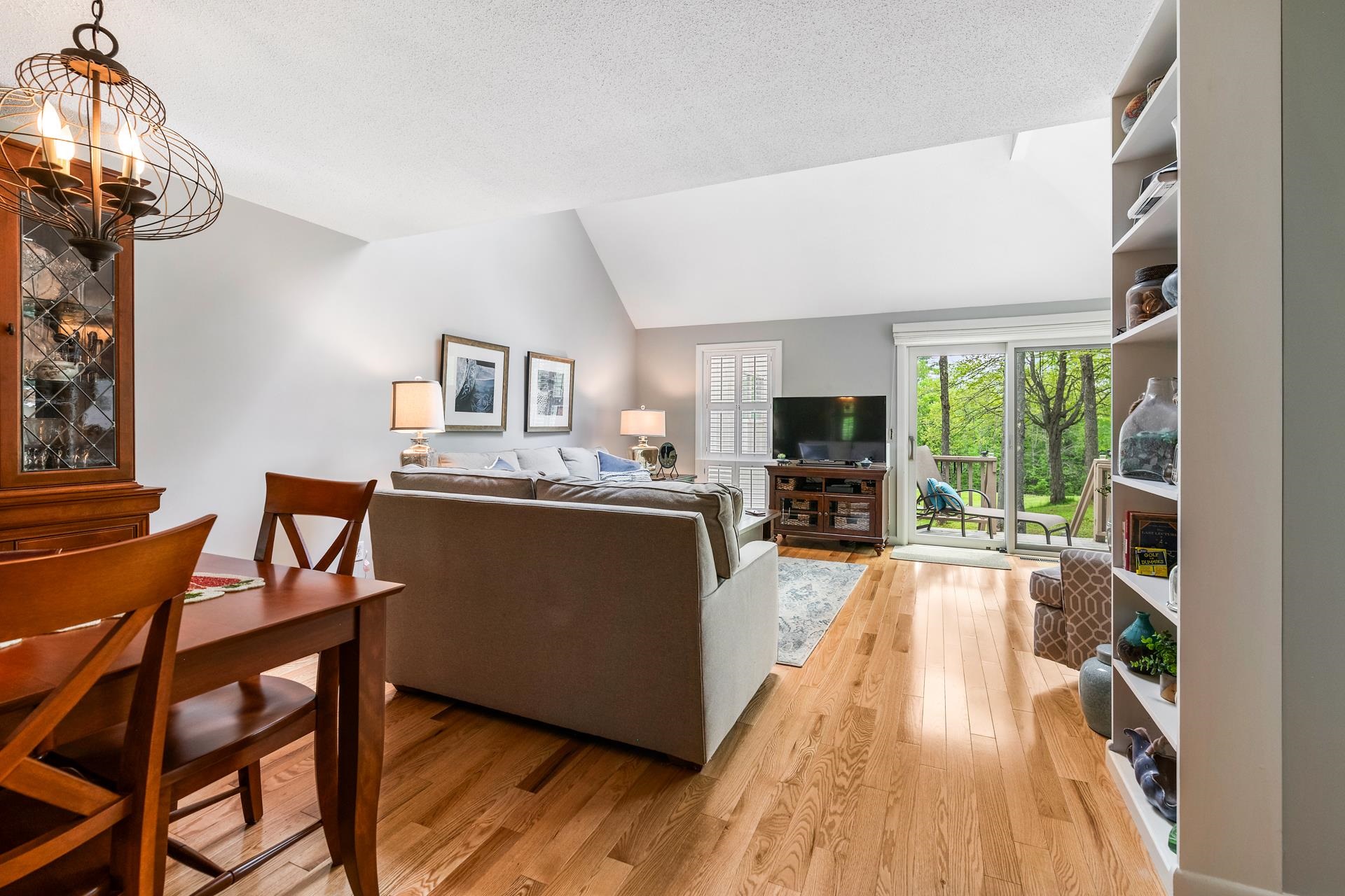 16 Niblick Ln, Grantham, NH 03753