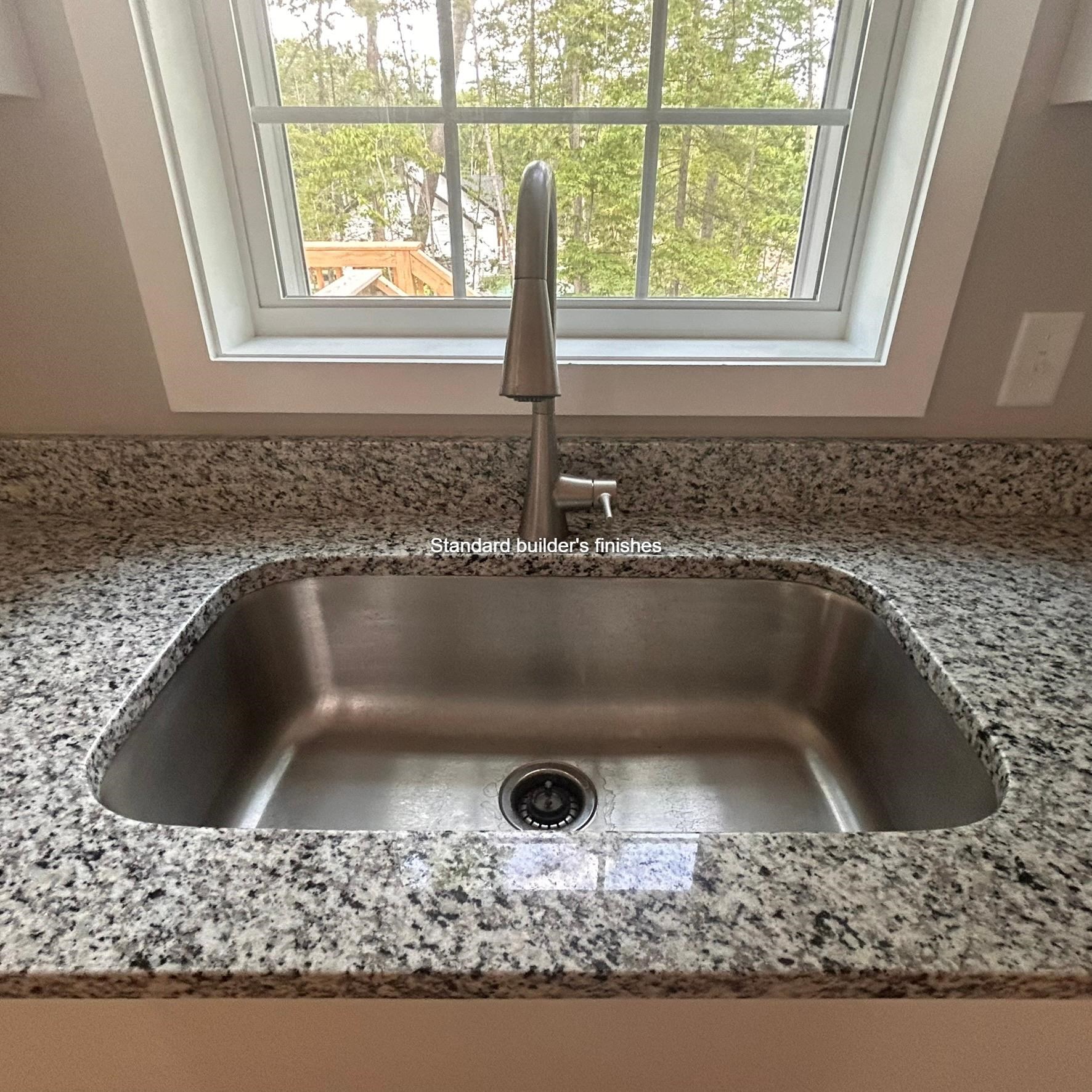8-8 Coyote Ct, Barrington, NH 03825