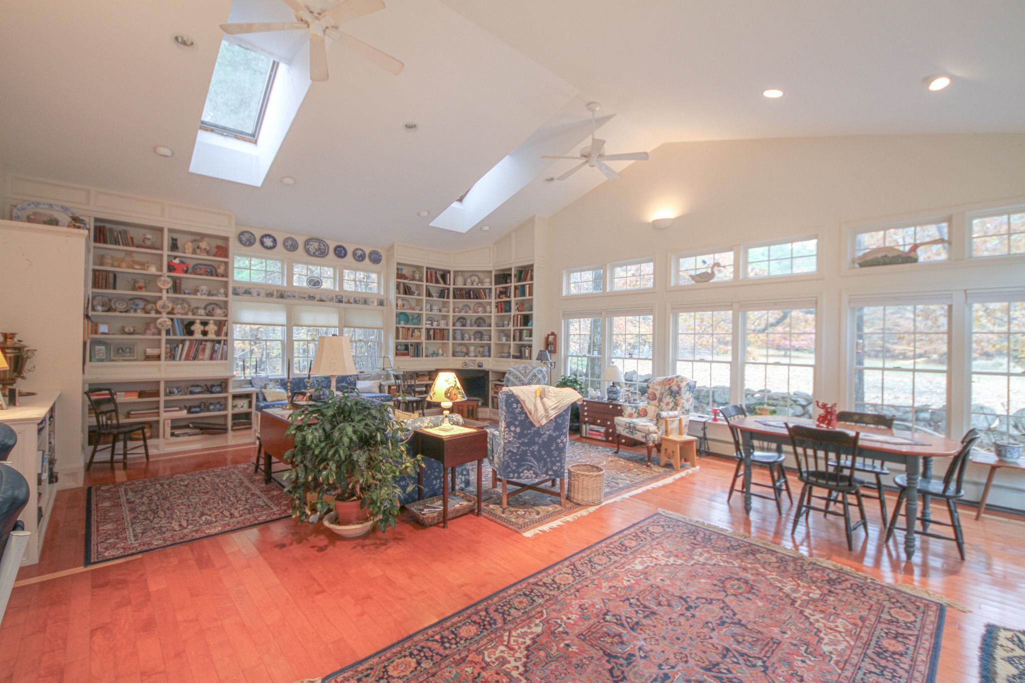 13 Federal Corner Rd, Tuftonboro, NH 03816