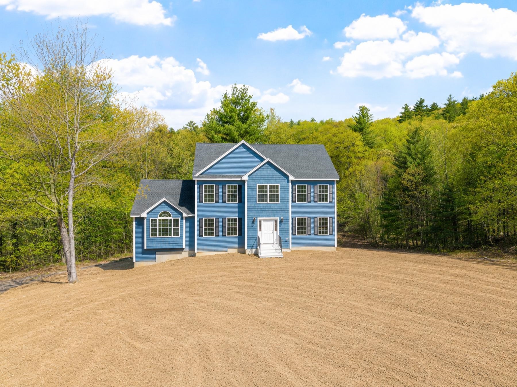 22 Benoit Ave, Pelham, NH 03076