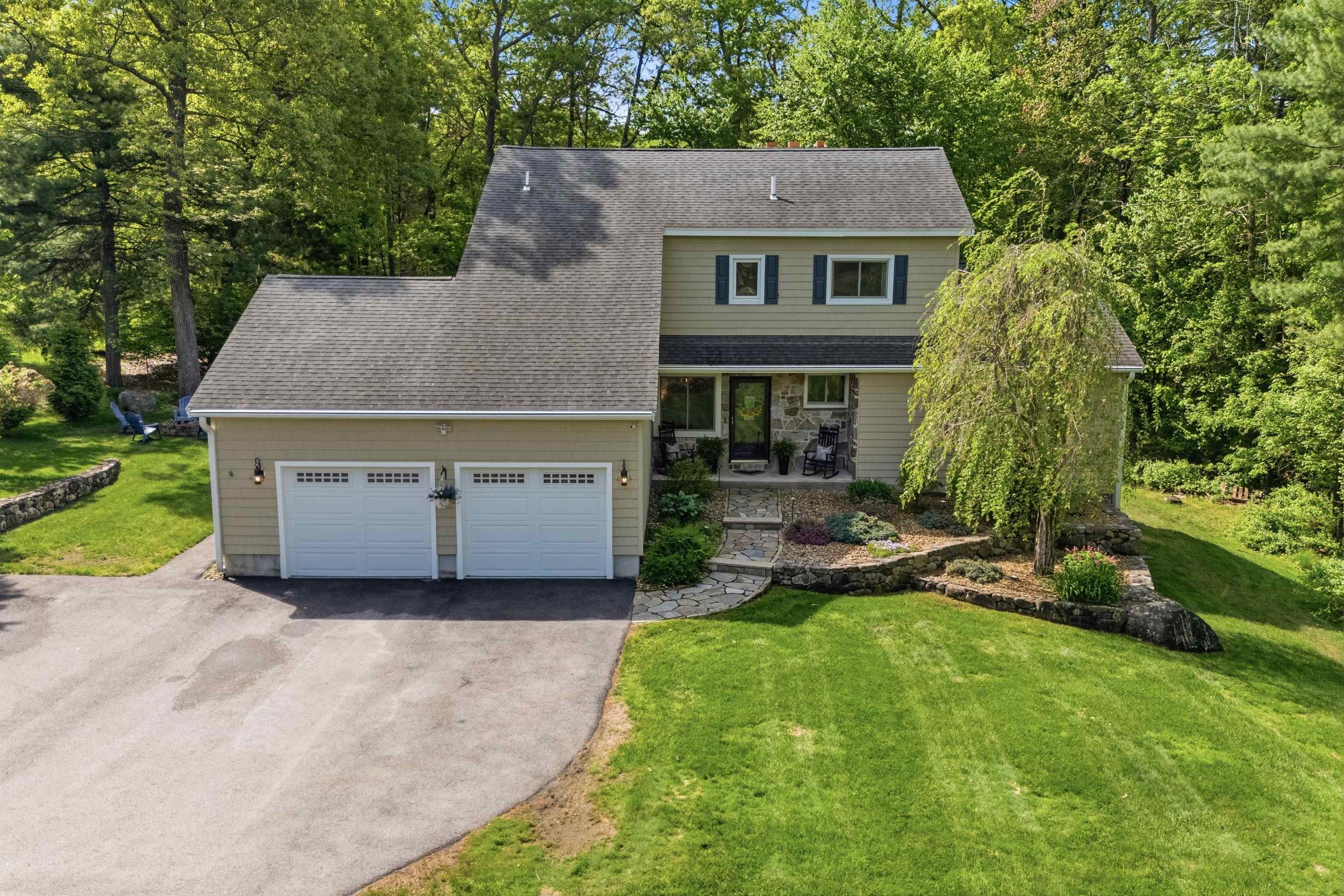 56 Corinthian Dr, Salem, NH 03079