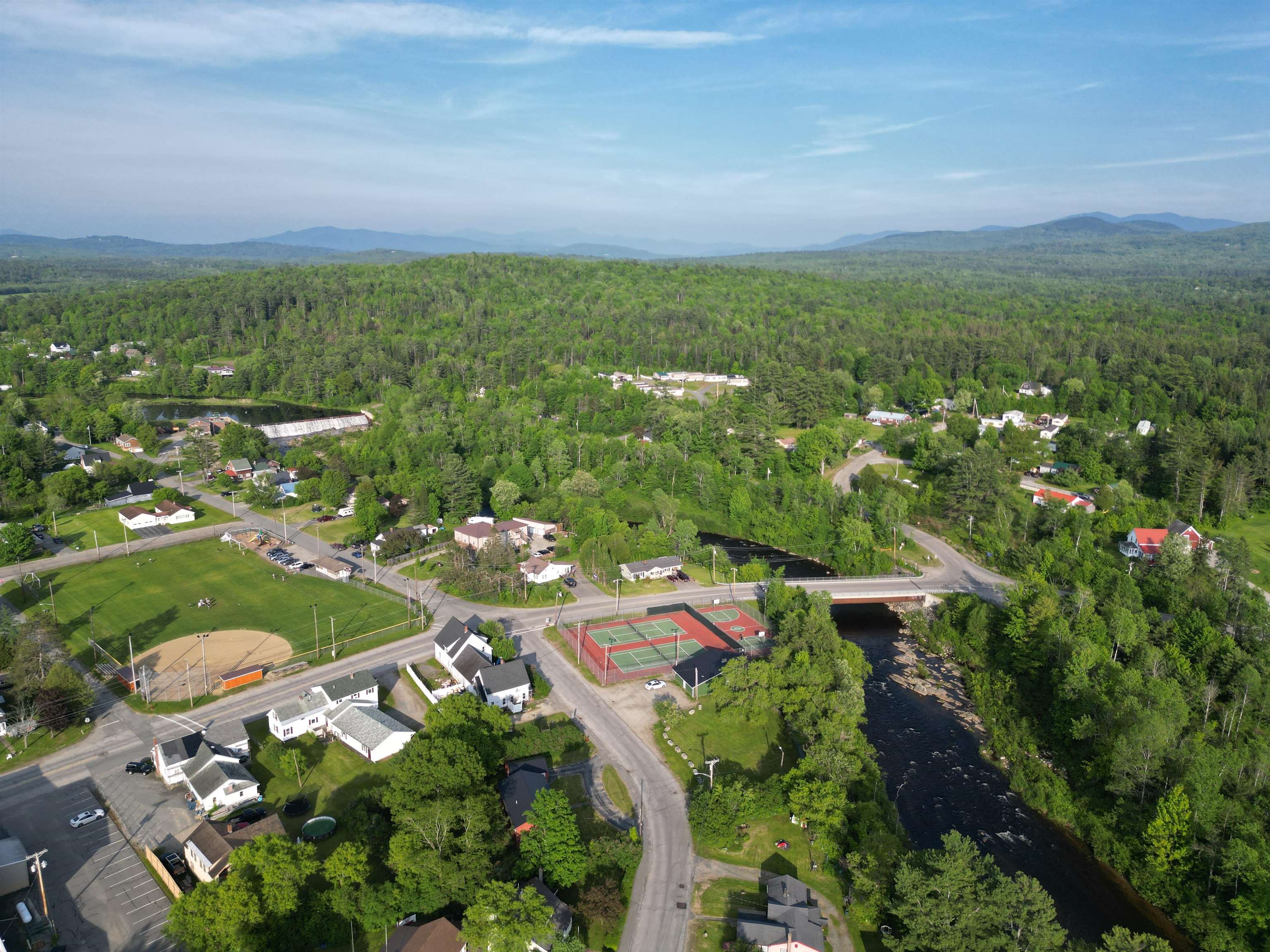196 Washington St #Condo 3, Littleton, NH 03561