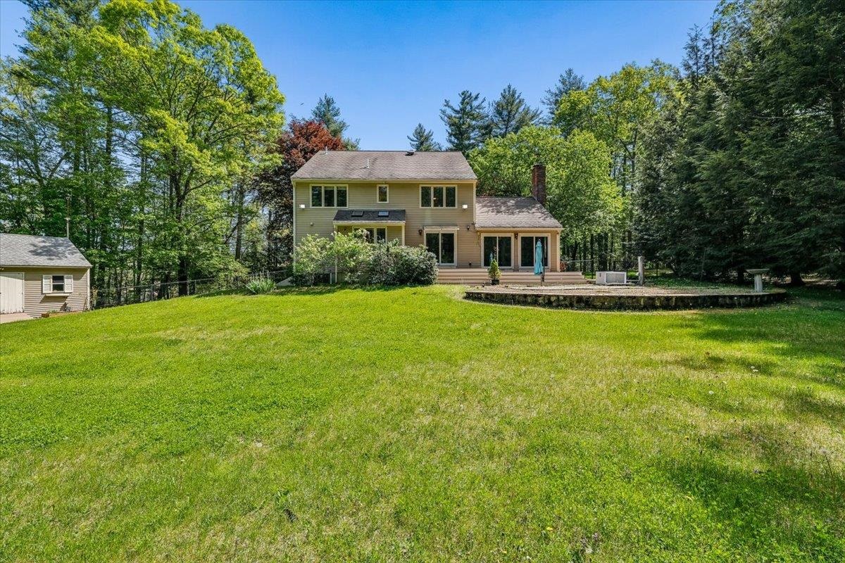 5 Cobblestone Pl, Merrimack, NH 03054