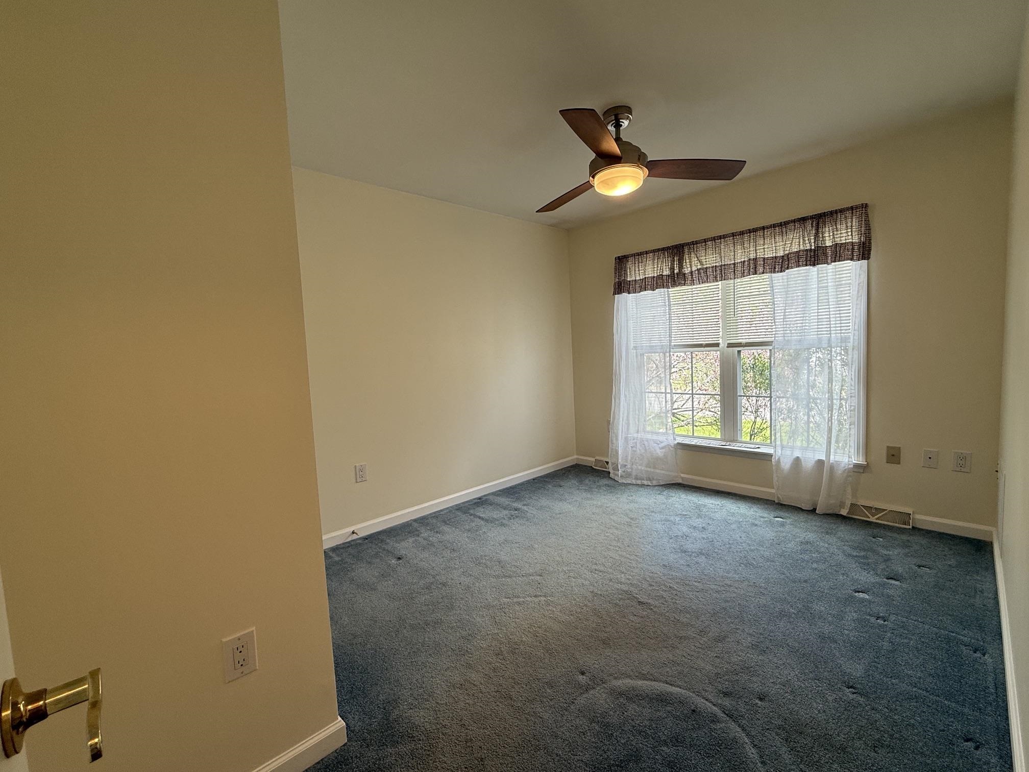 65 Sagebrush Dr, Rochester, NH 03867