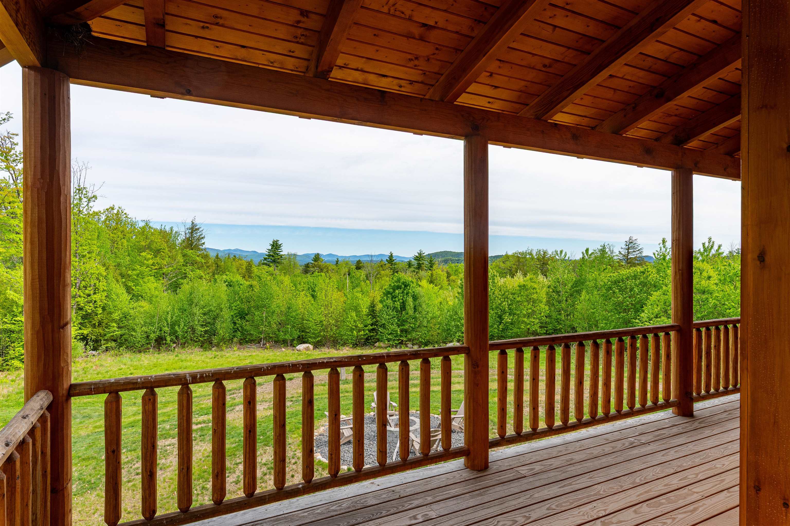 1881 Brownfield Rd, Conway, NH 03813
