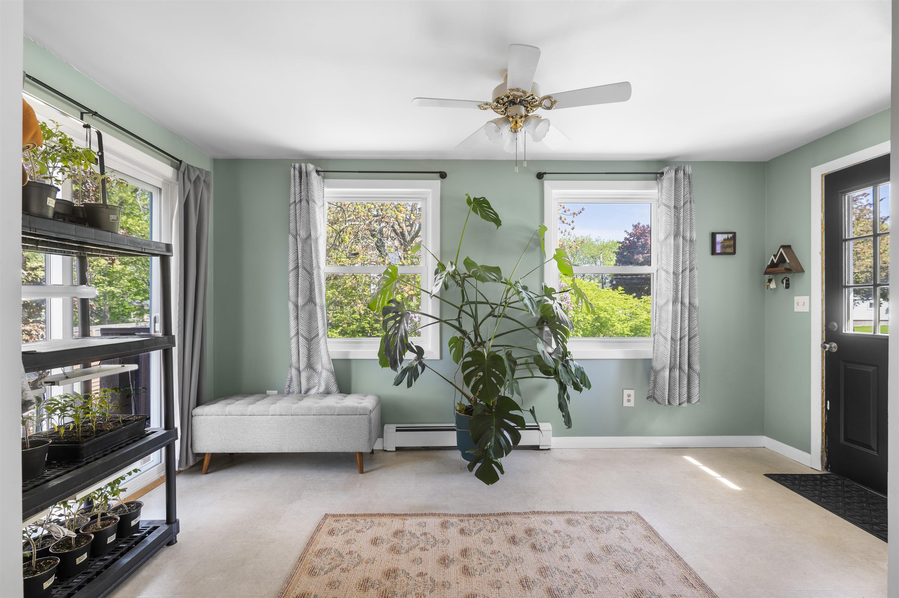 154 Woodbine Ave, Manchester, NH 03109