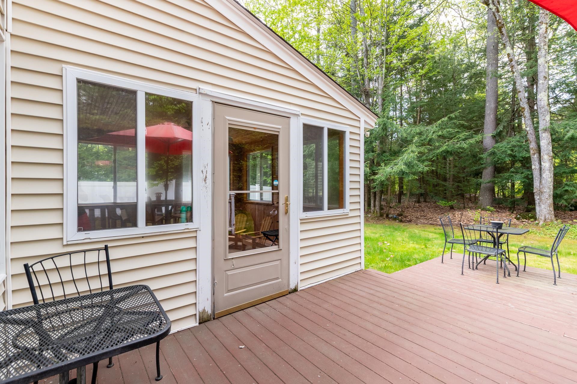 131 Hillcrest Dr, Laconia, NH 03246