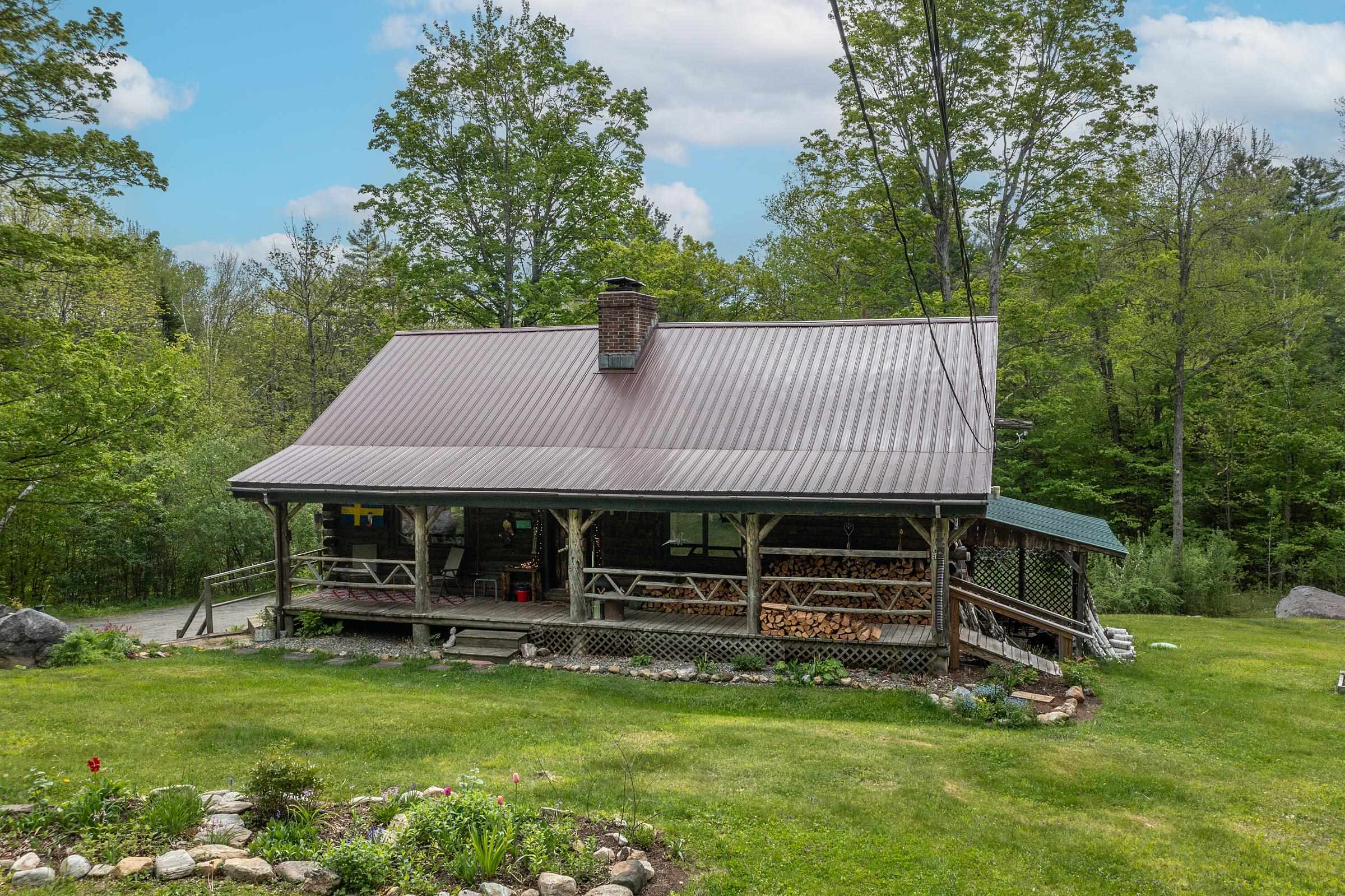 Homes for sale in Londonderry, VT | 287 Powder Mill Rd, Londonderry, VT 05148 | MLS# 5090484