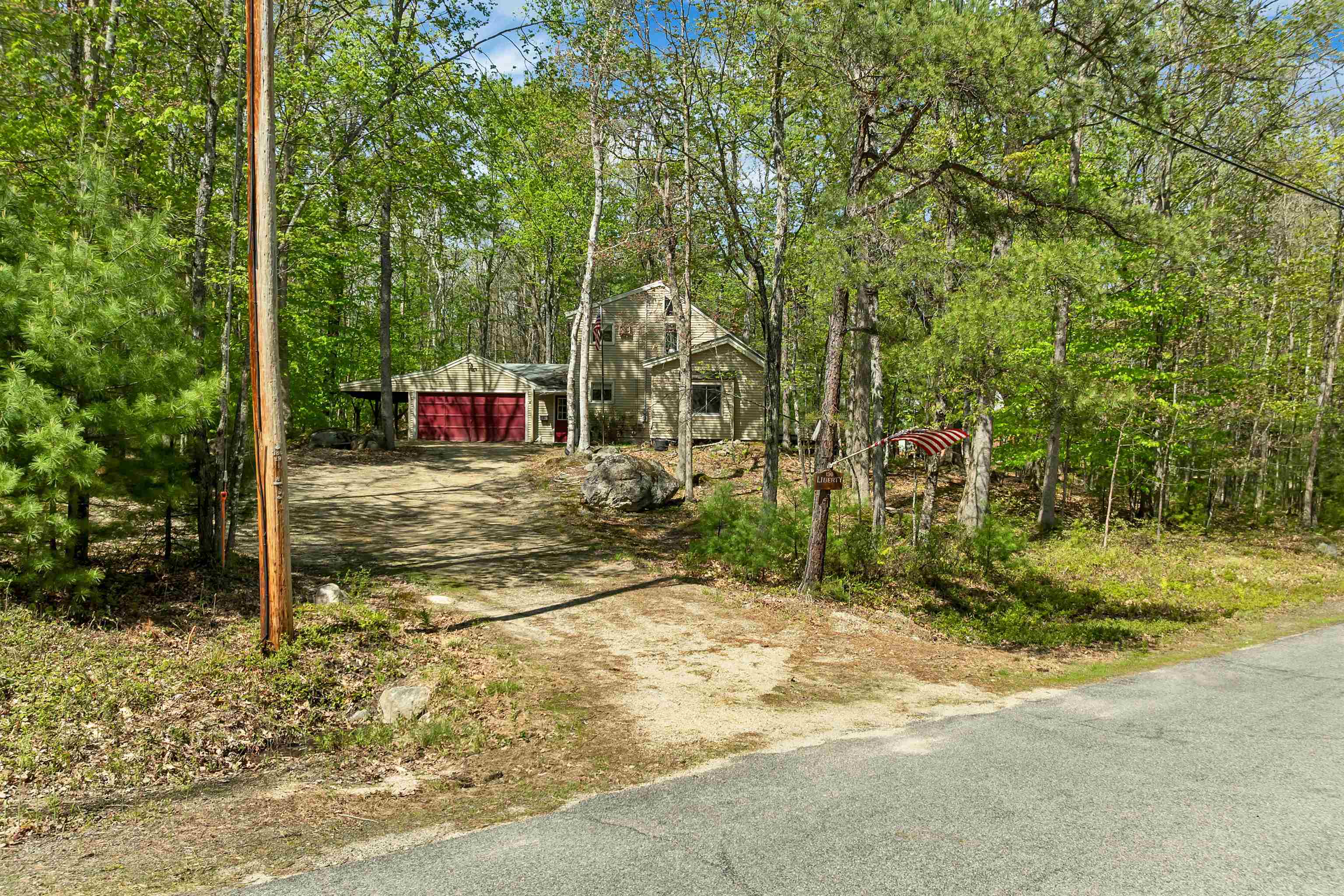 136 Liberty Ln, Freedom, NH 03836