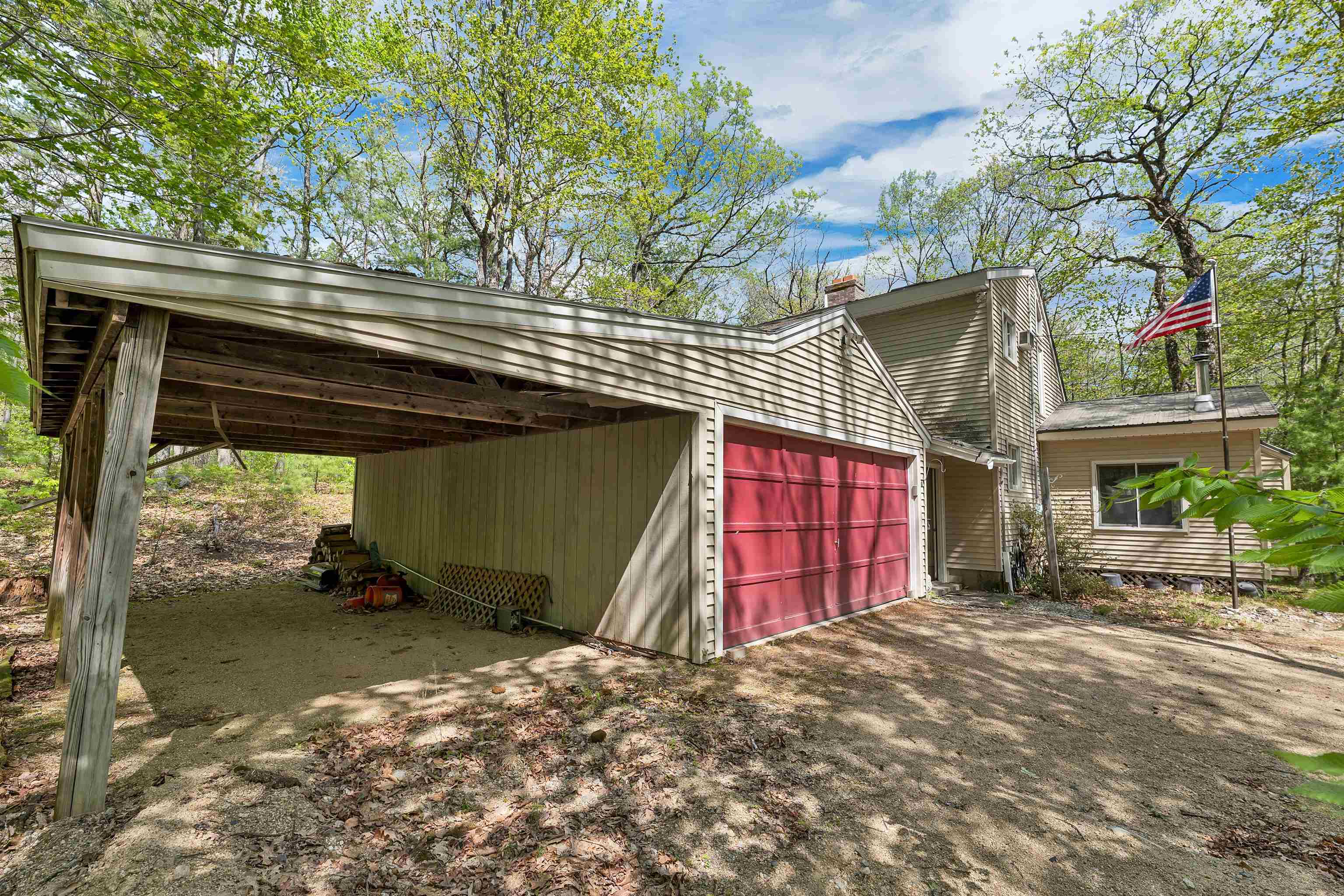 136 Liberty Ln, Freedom, NH 03836